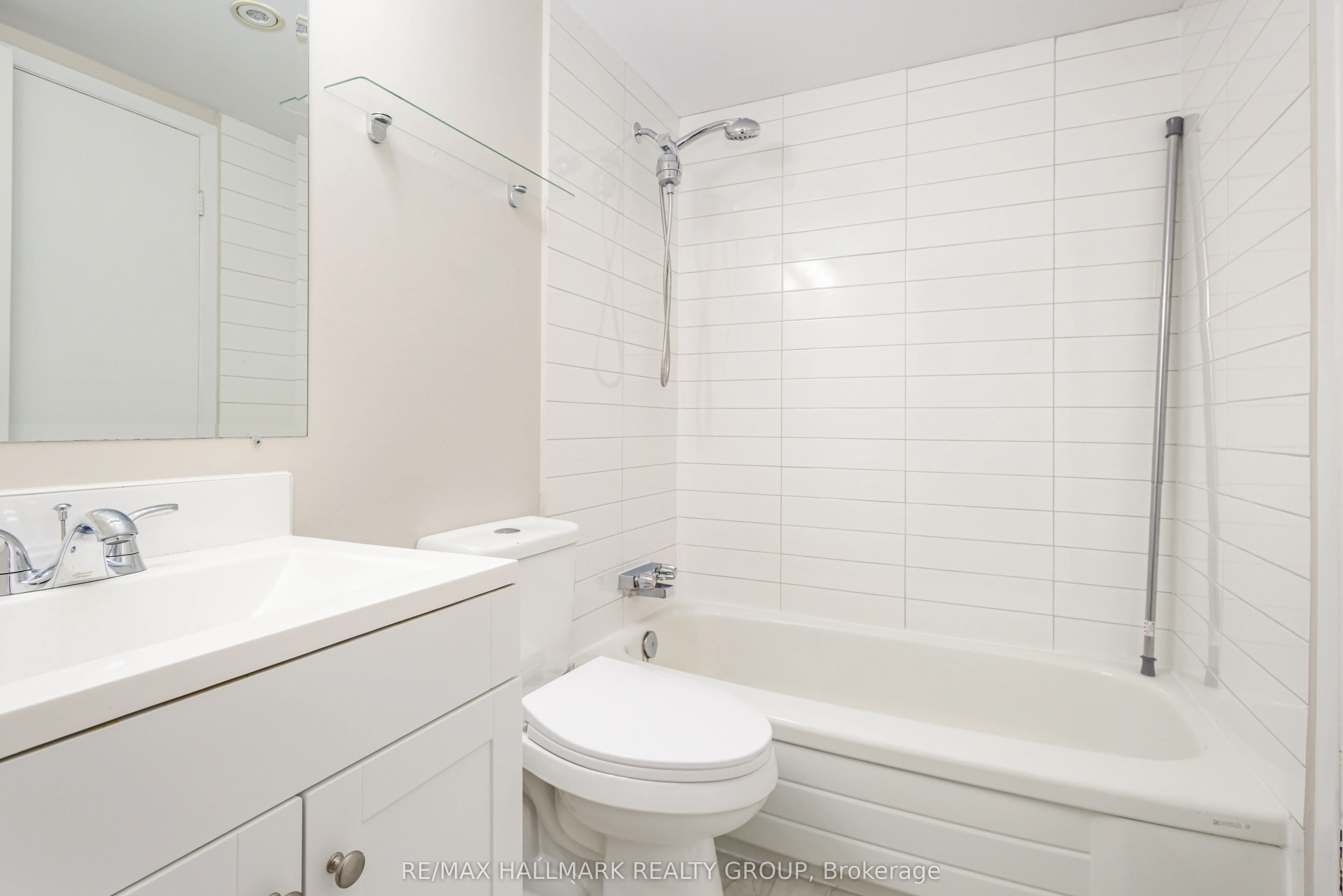 205 Woodfield Drive, #C