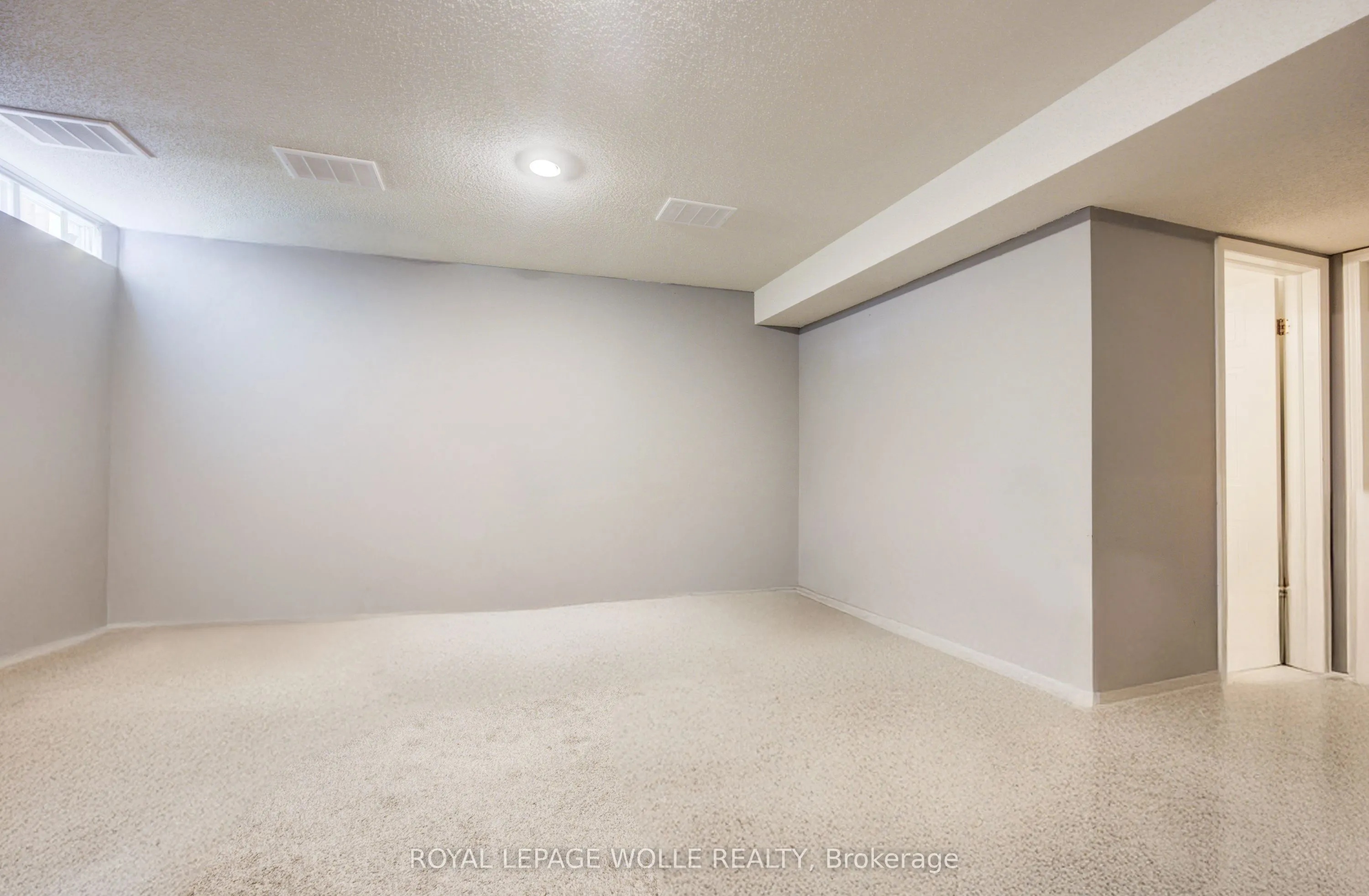 465 Woolwich Street N, #17