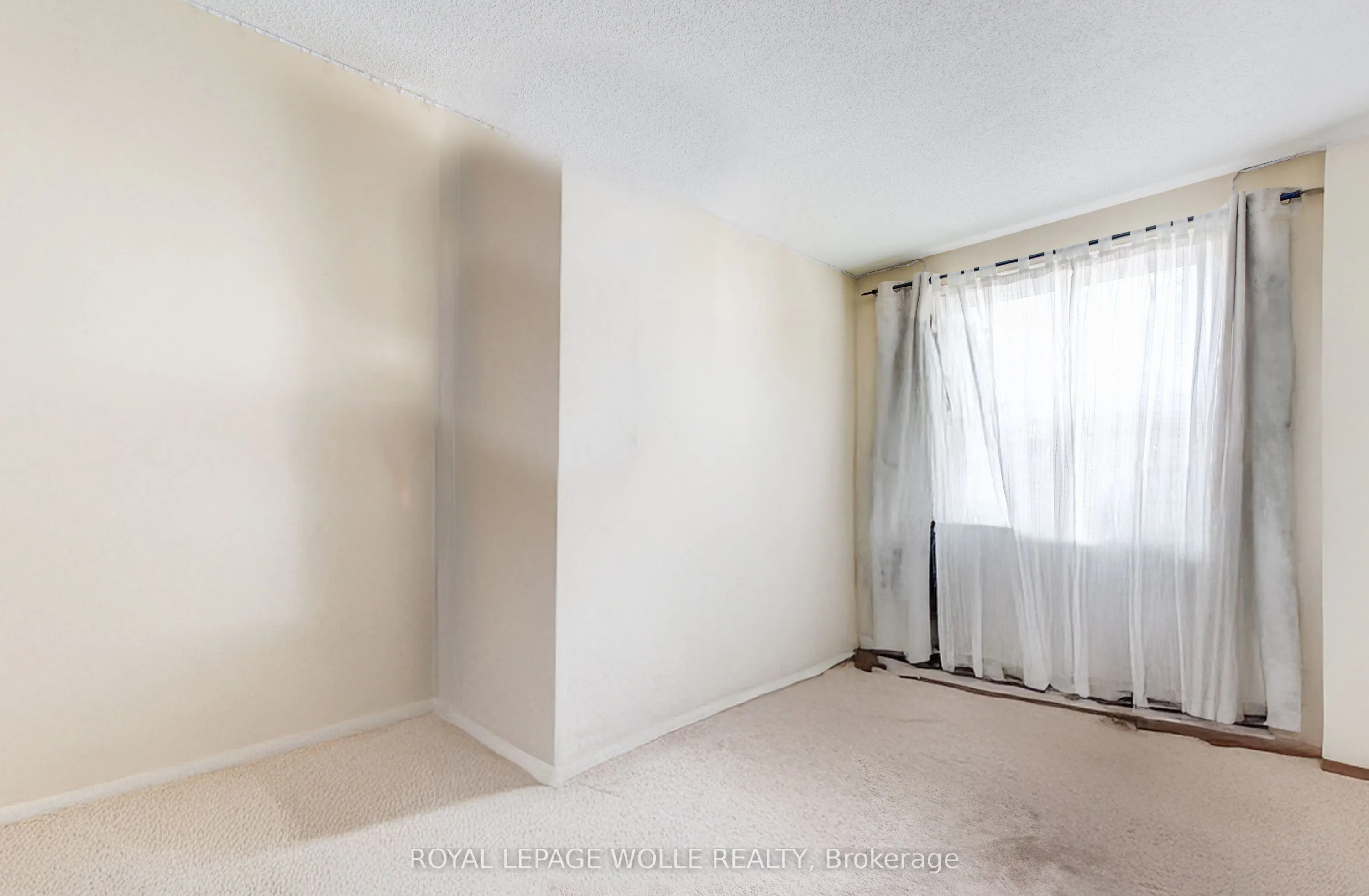 465 Woolwich Street N, #17