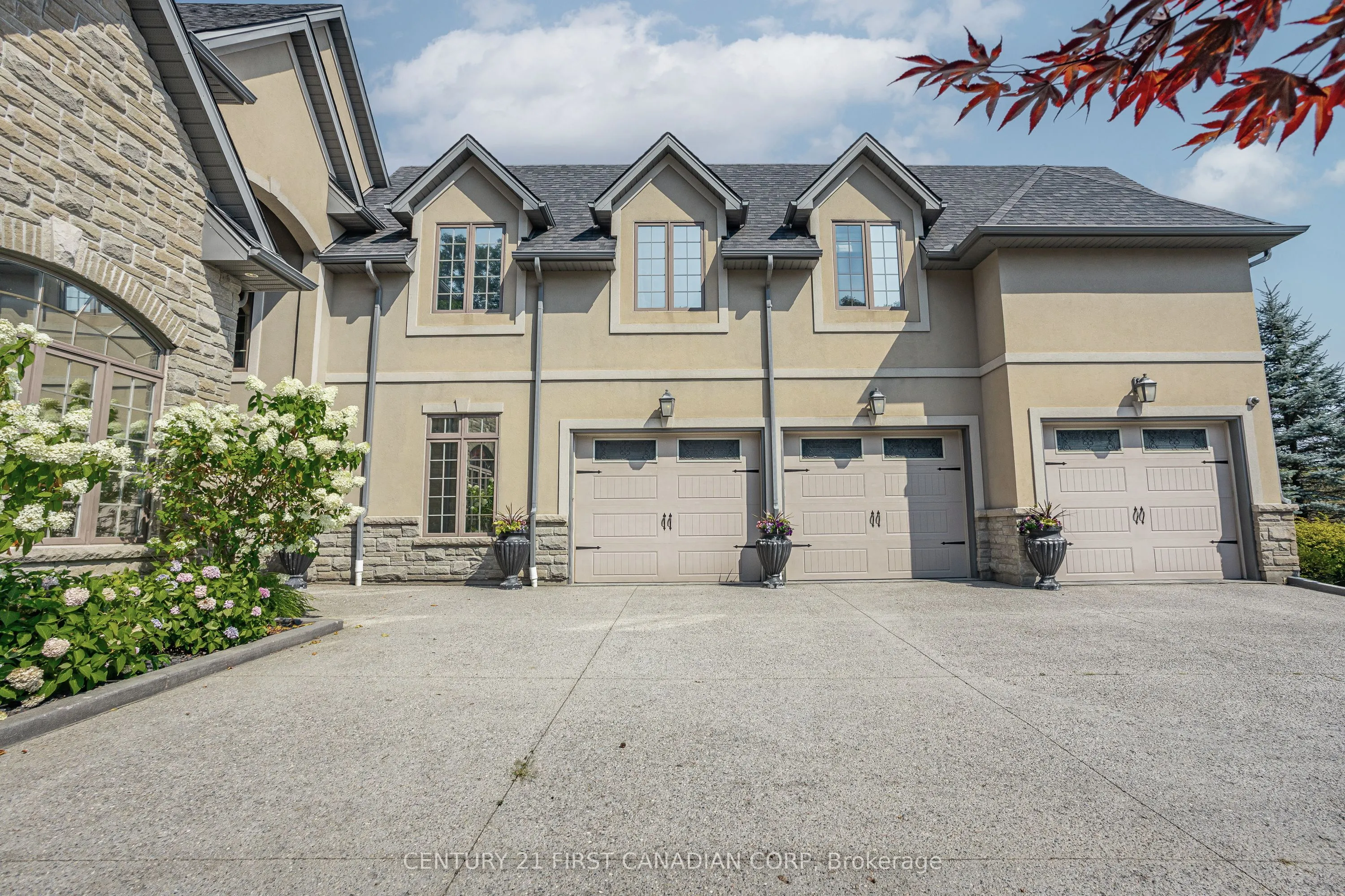 547 Crestwood Drive