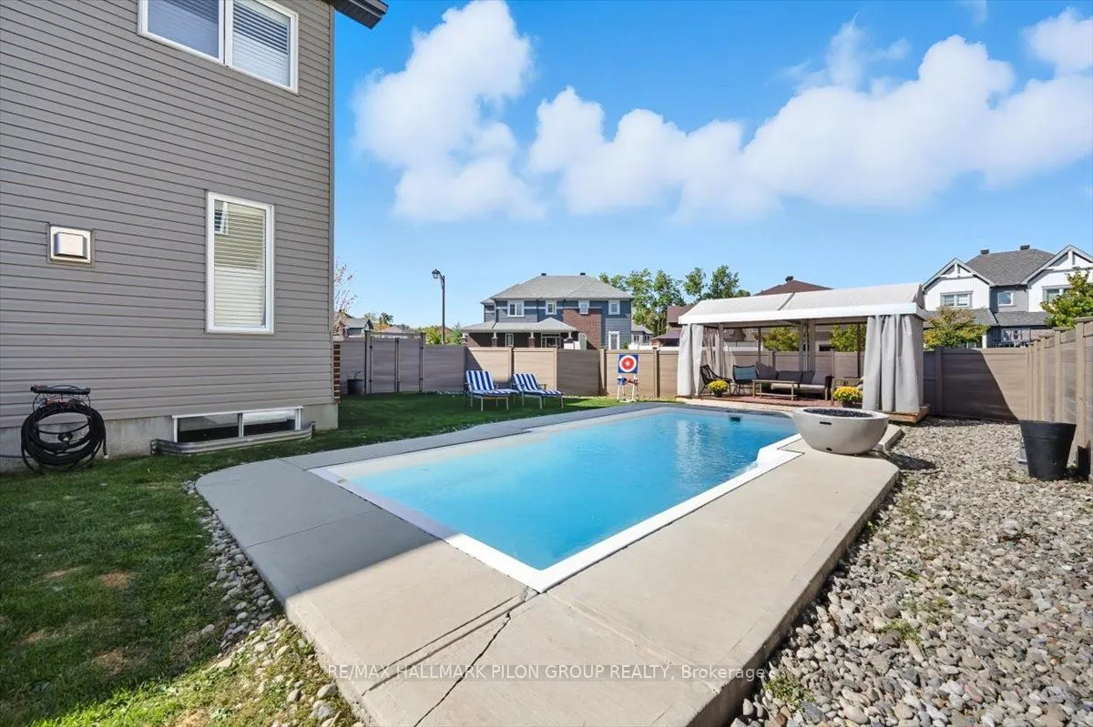 200 Enclave Walk