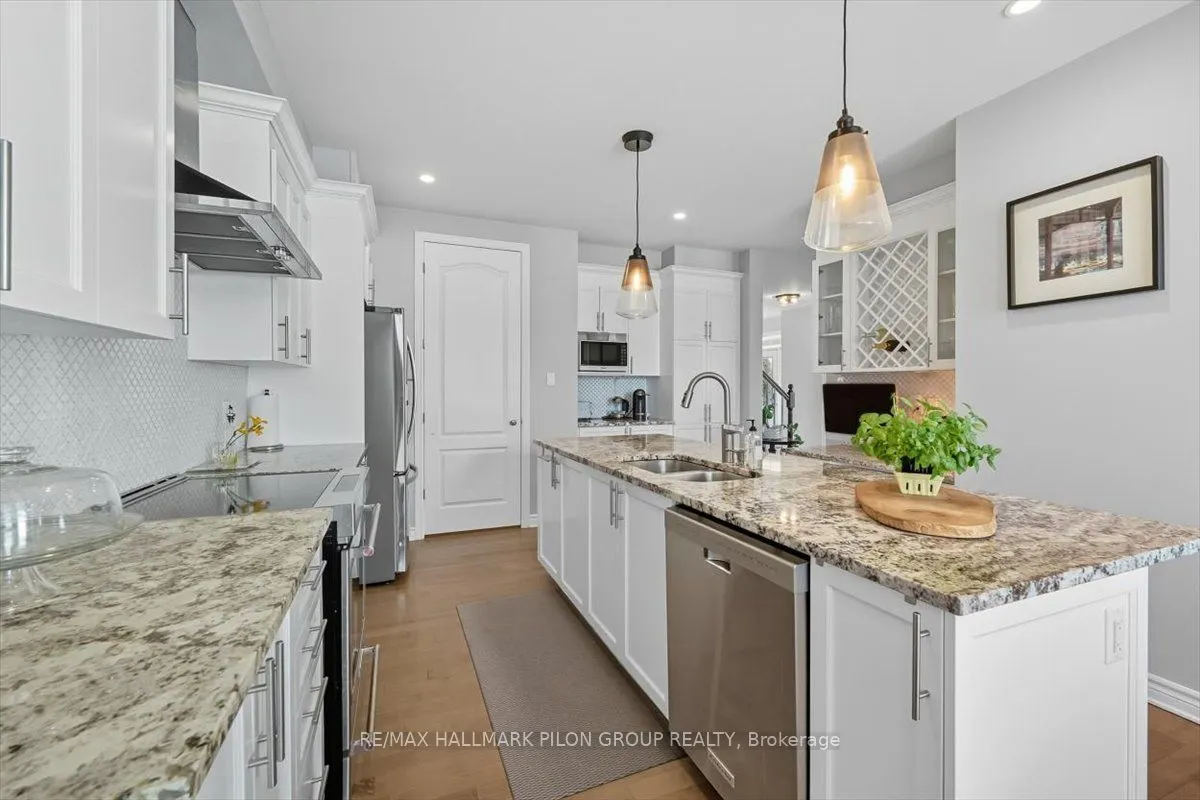 200 Enclave Walk