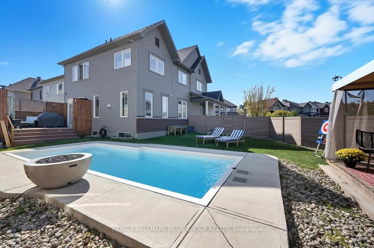 200 Enclave Walk