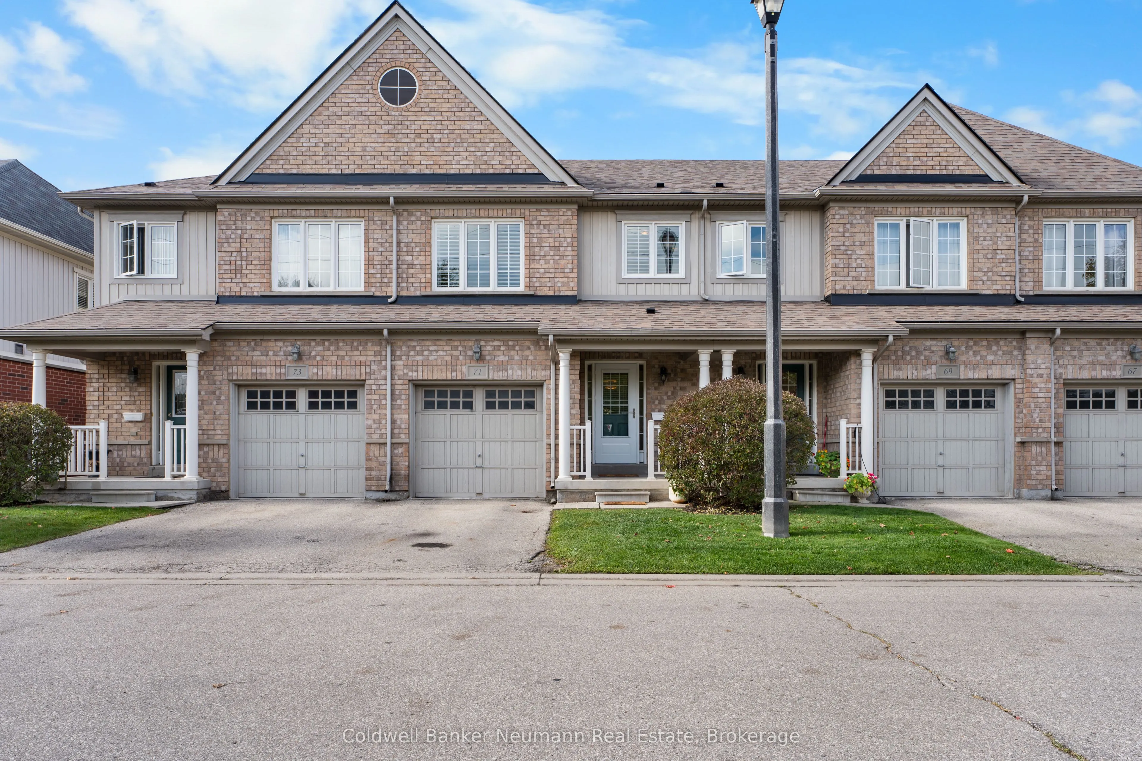 1035 Victoria Road S, #71