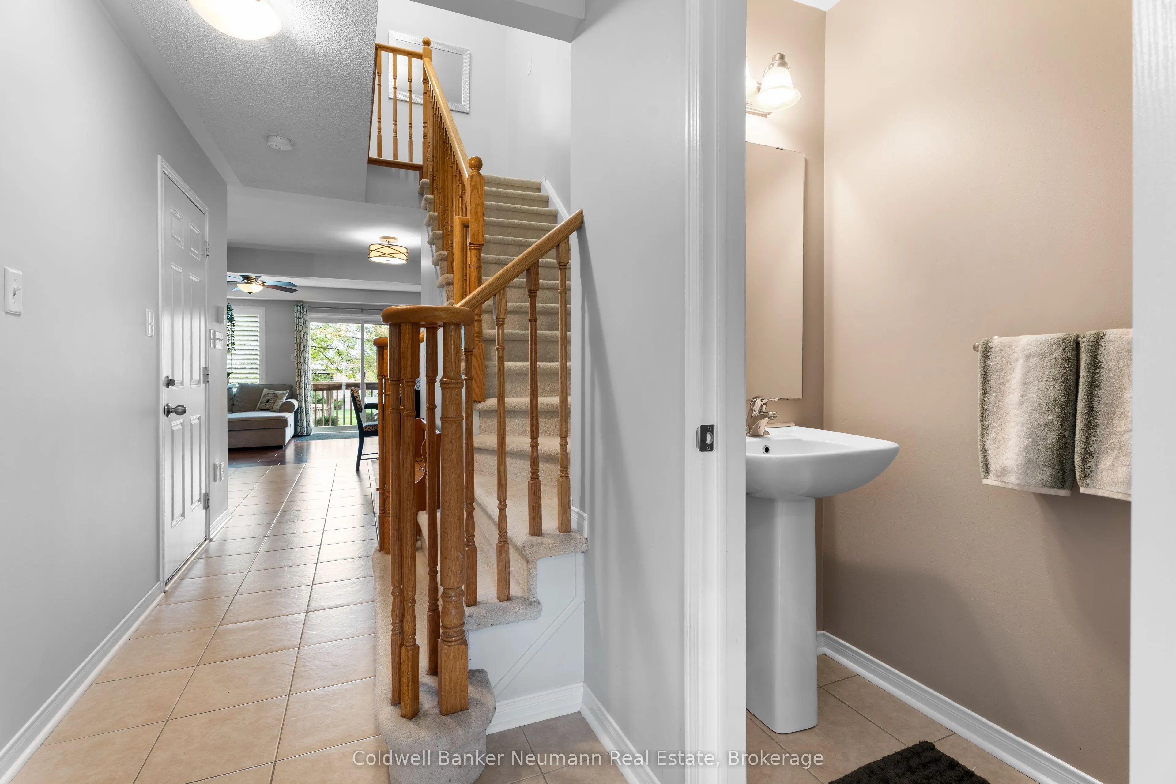 1035 Victoria Road S, #71