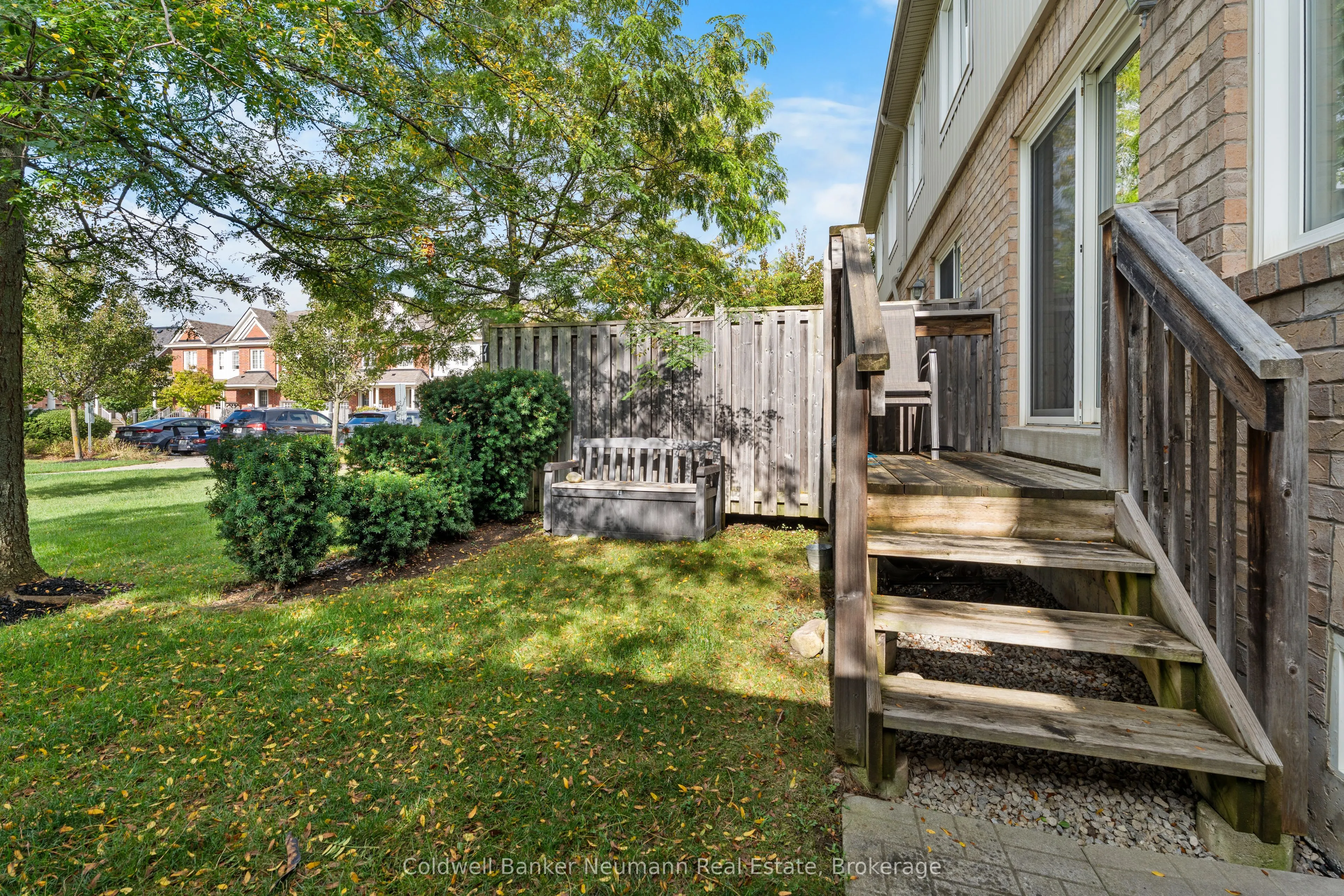 1035 Victoria Road S, #71