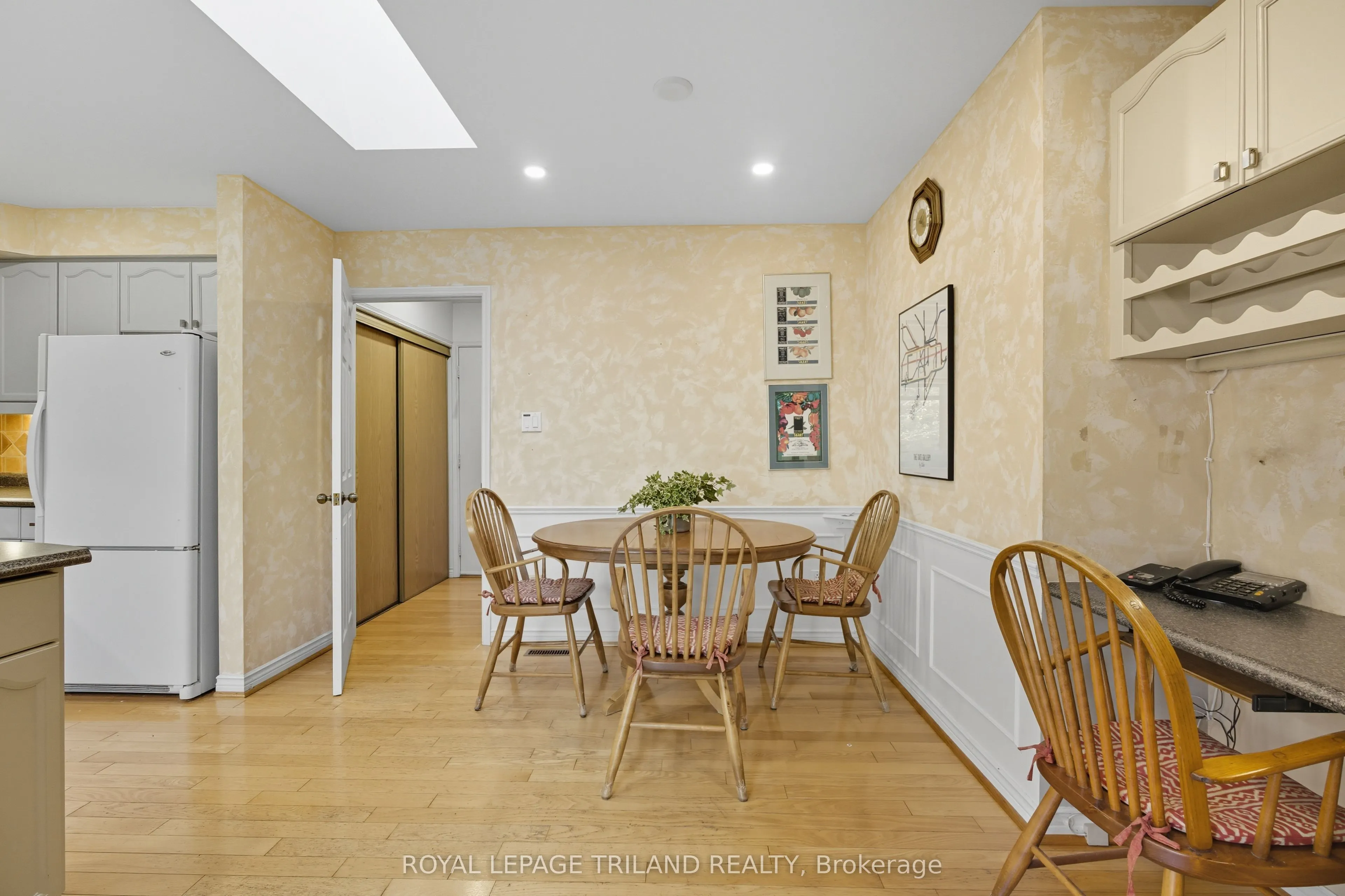 60 Rosecliffe Crescent, #16