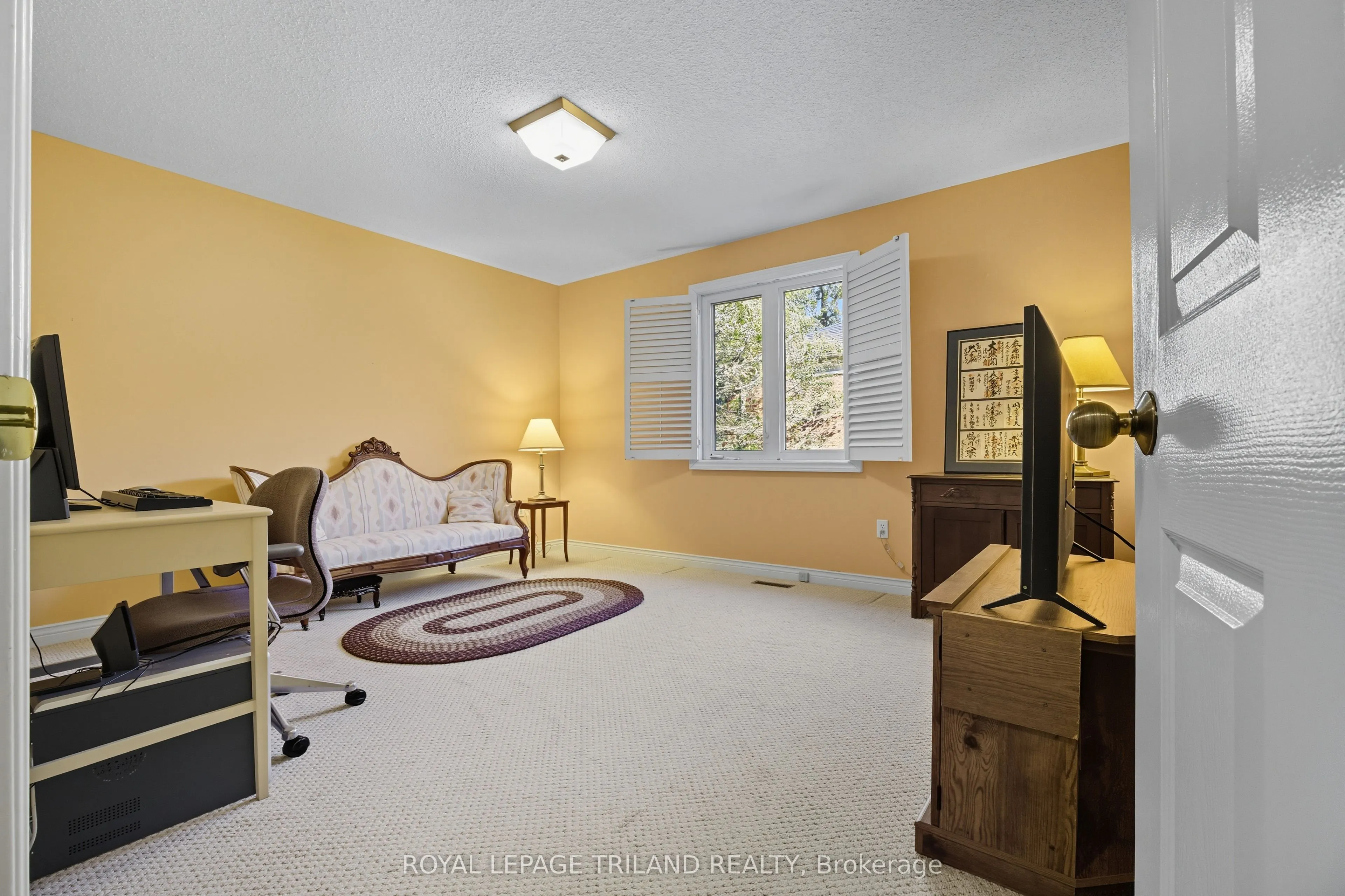 60 Rosecliffe Crescent, #16