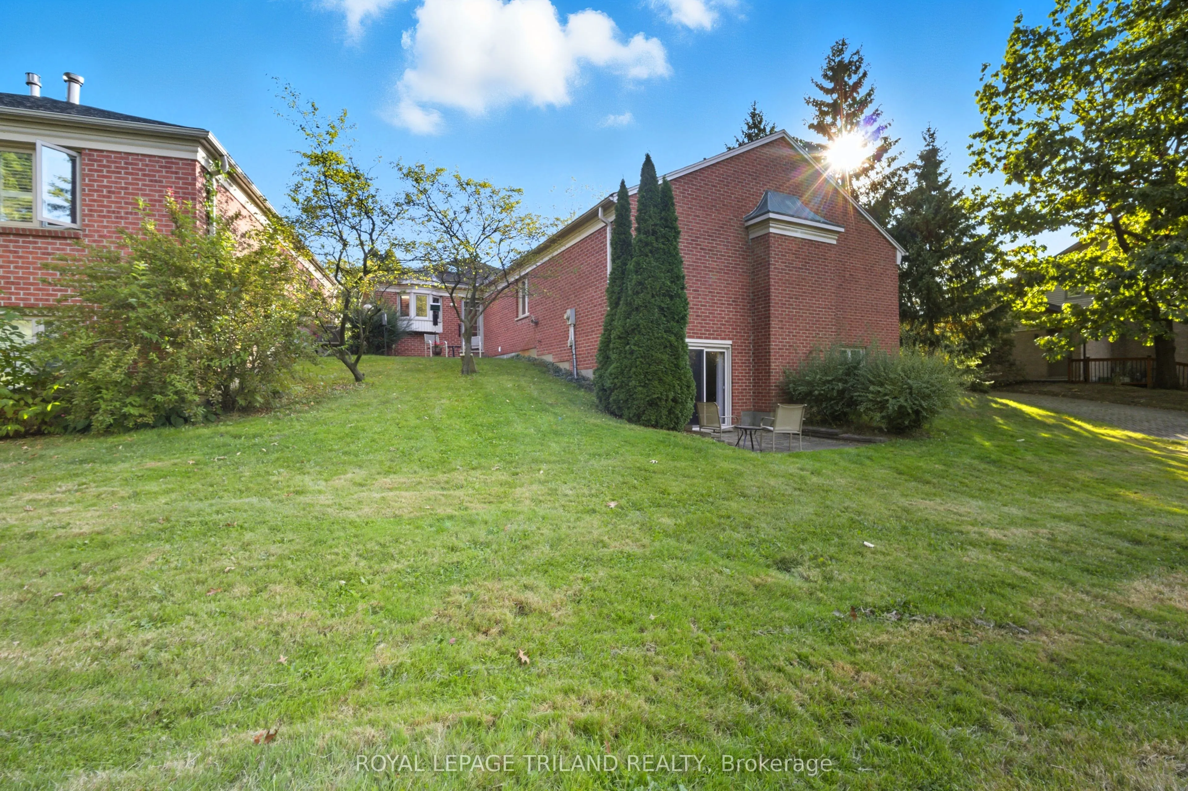 60 Rosecliffe Crescent, #16