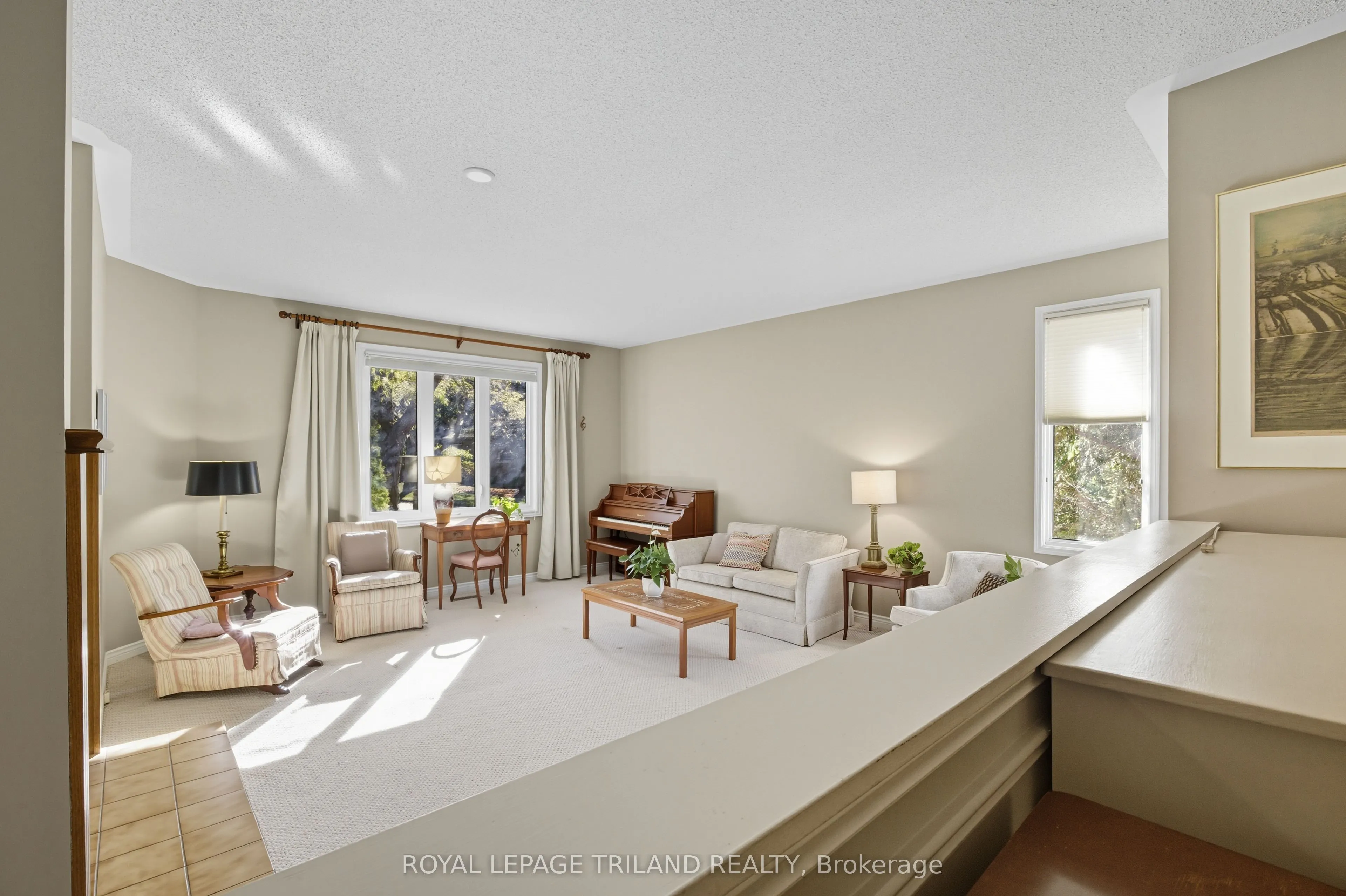60 Rosecliffe Crescent, #16