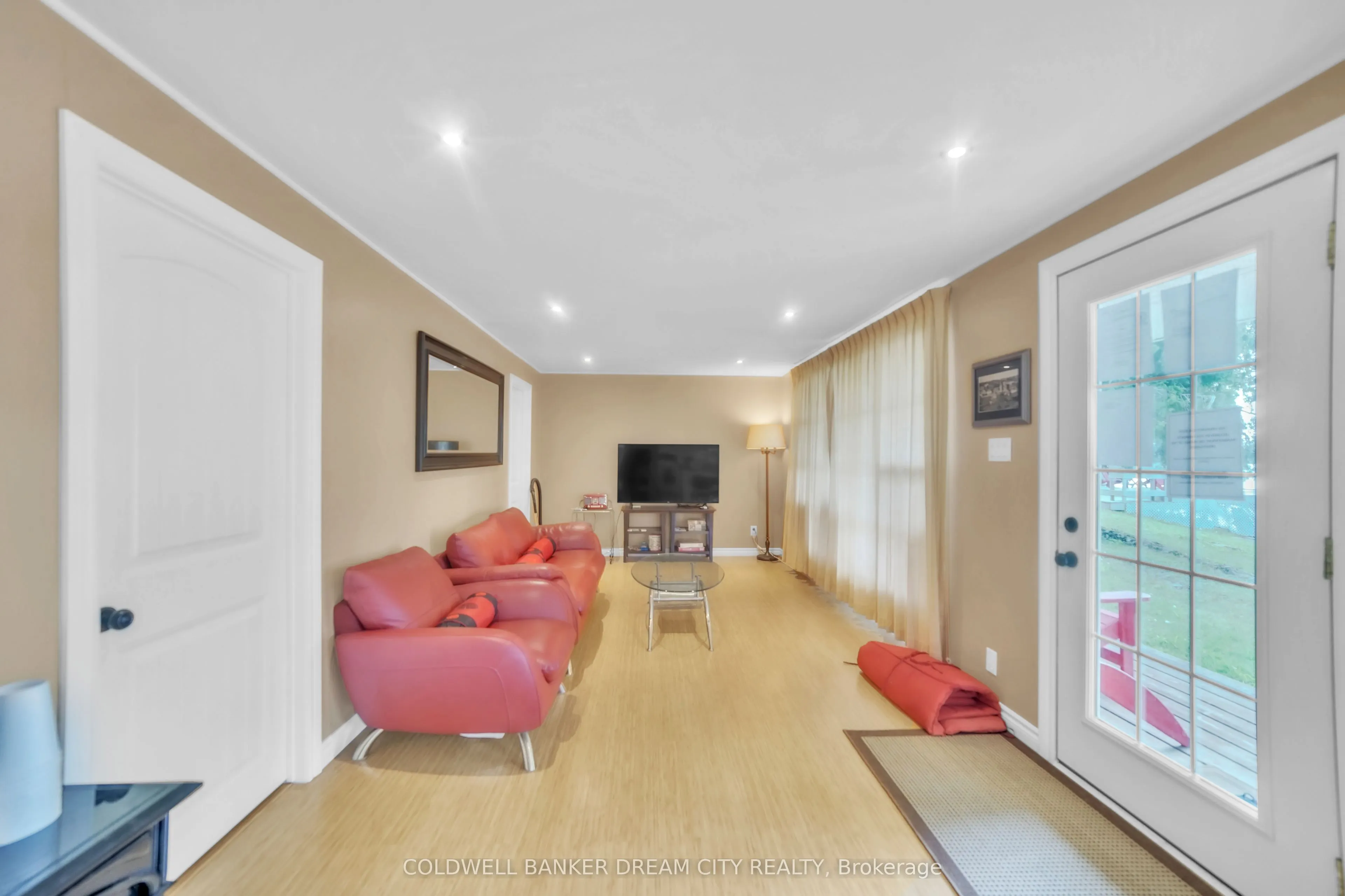 1004A ALMOND Lane