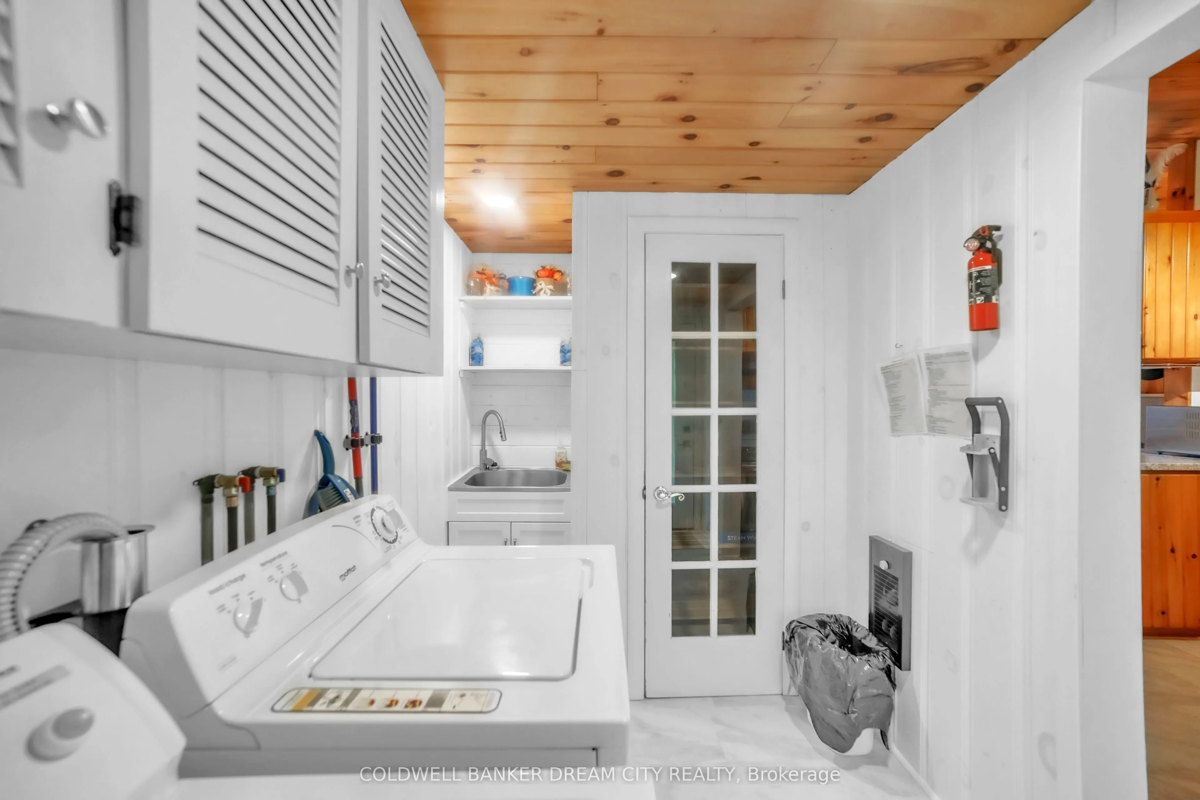 1004A ALMOND Lane