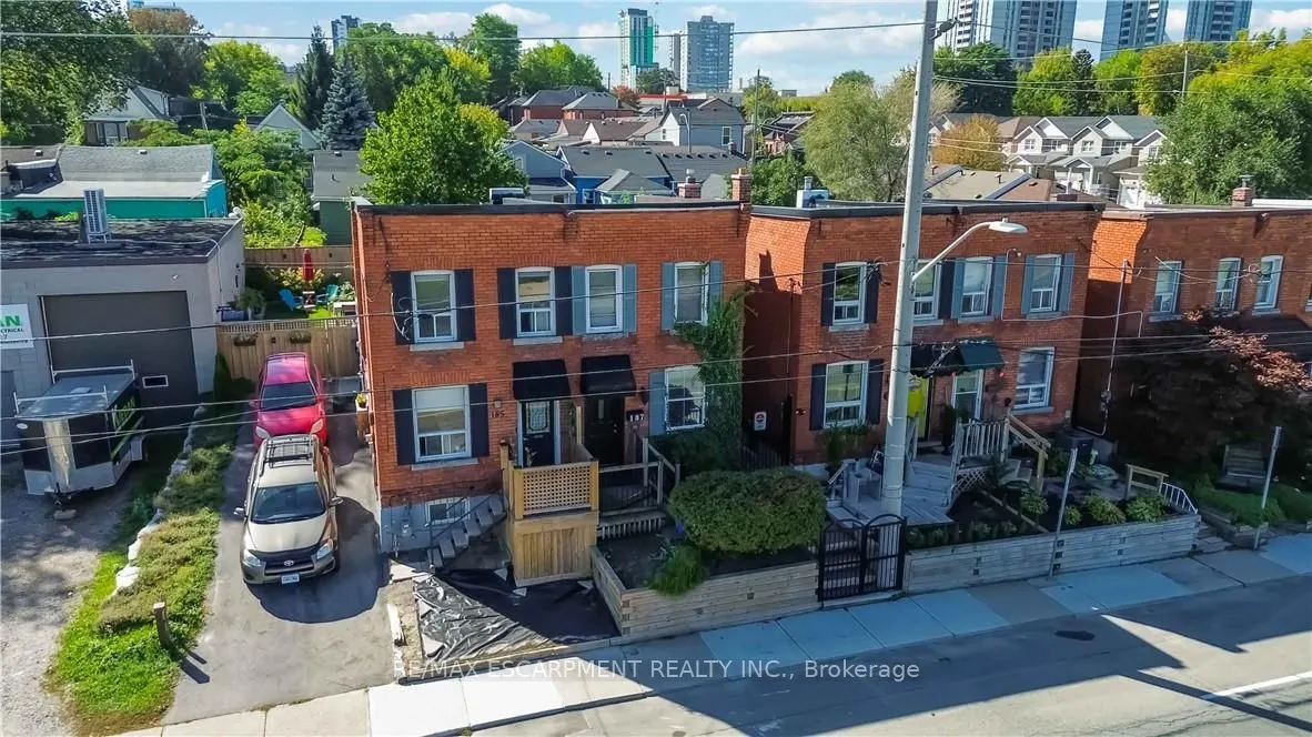 187 Barton Street W