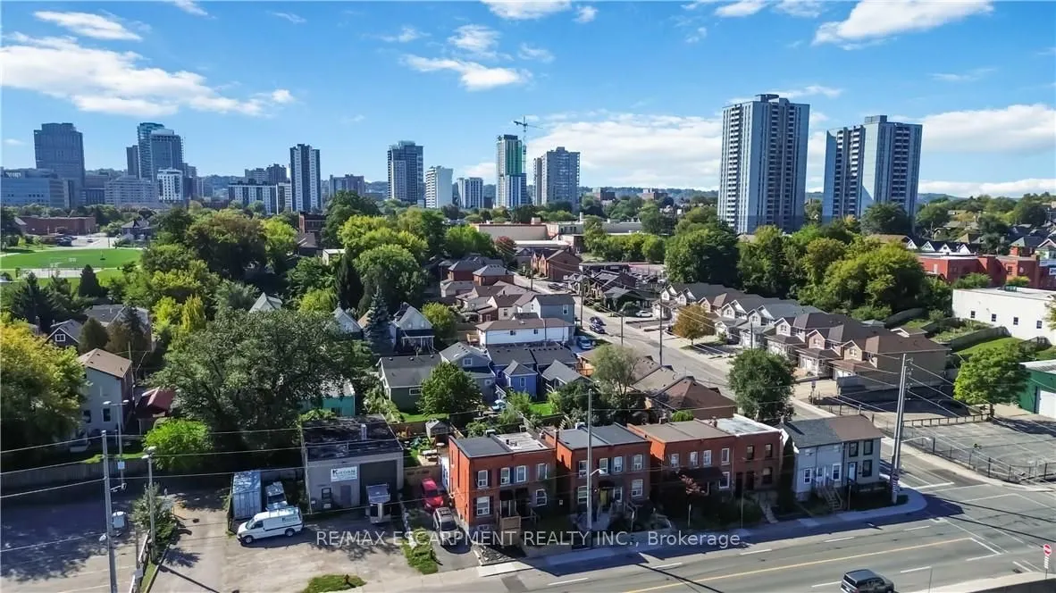 187 Barton Street W