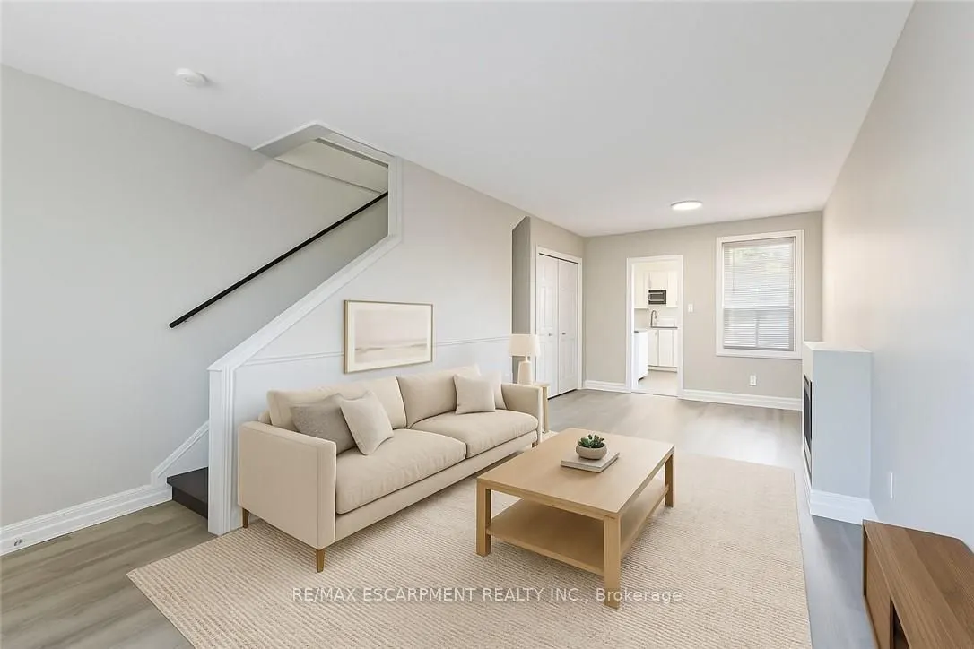 187 Barton Street W