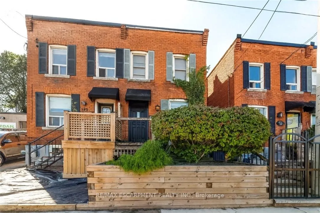 187 Barton Street W