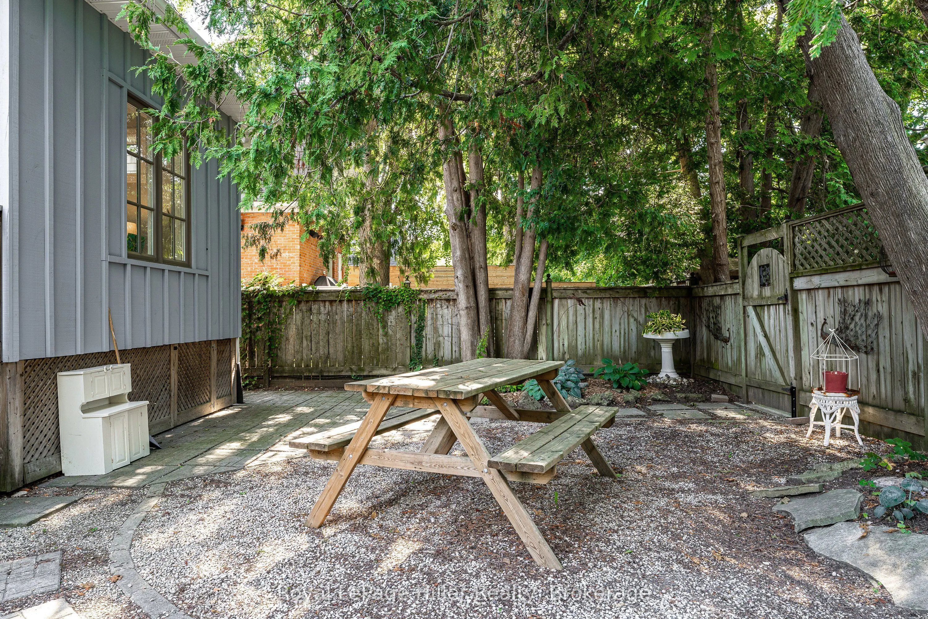 180 Elizabeth Street