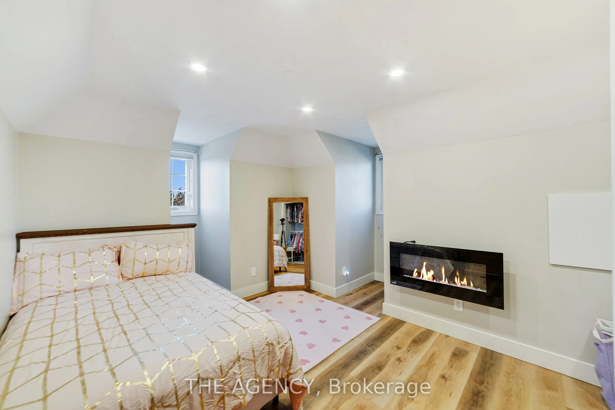 28 Fenwick Place