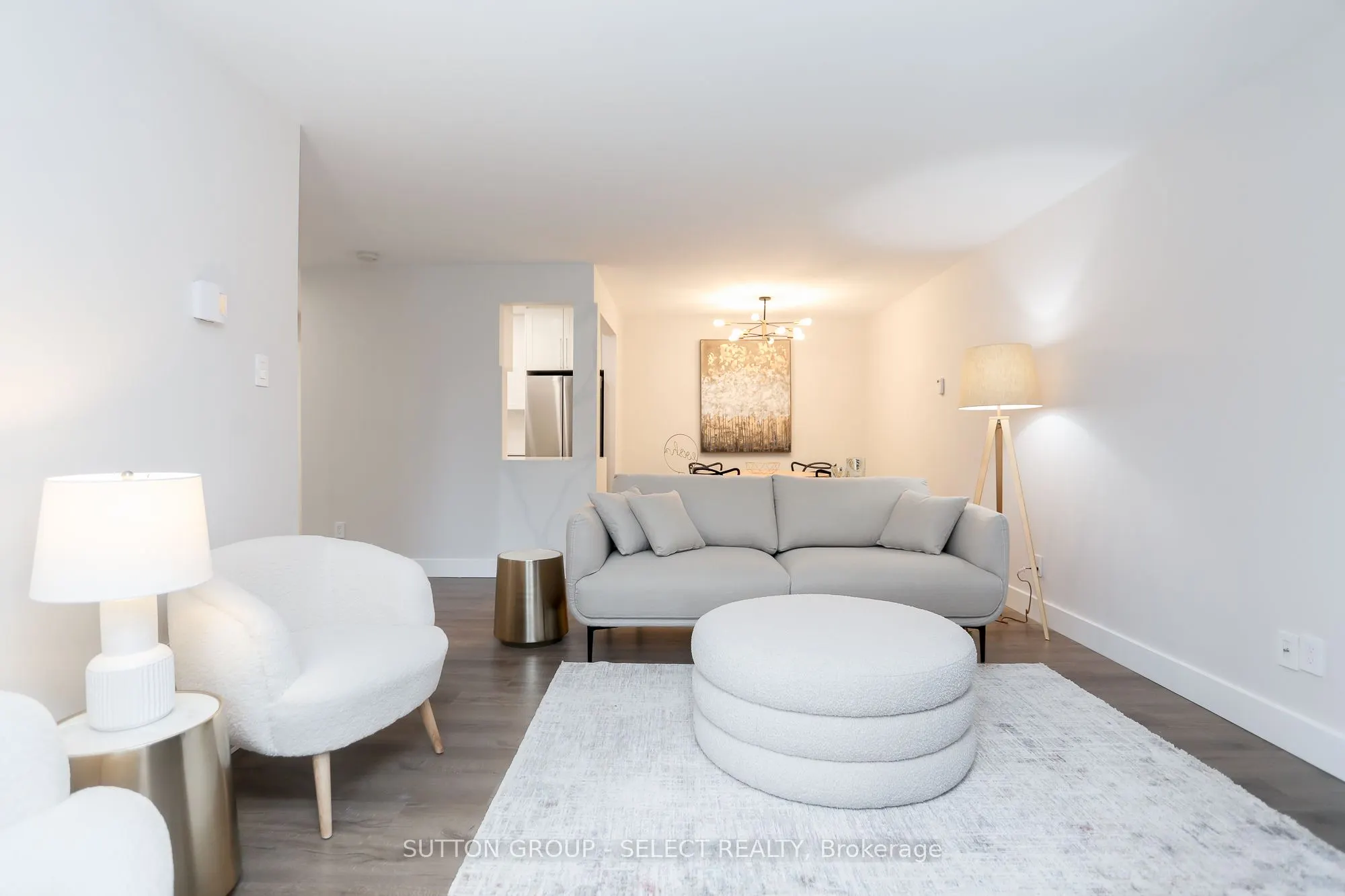 2228 Trafalgar Street, #202