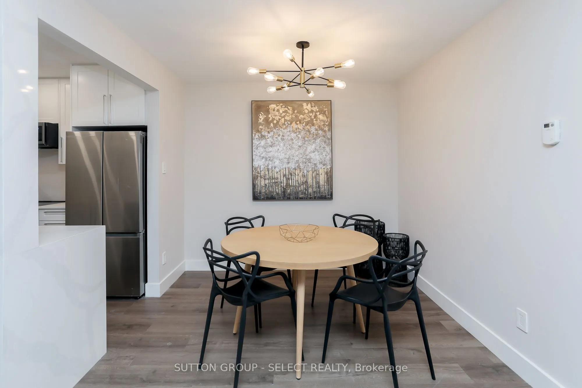 2228 Trafalgar Street, #202