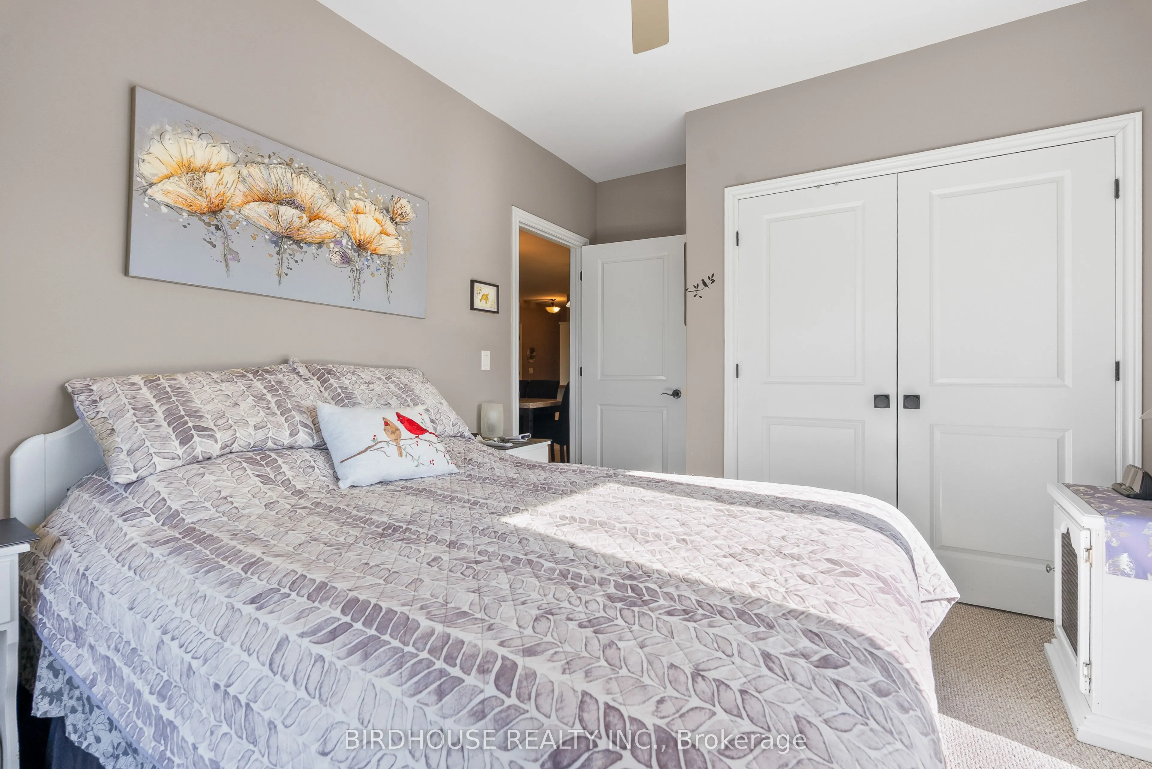 94 Francis Street W, #301