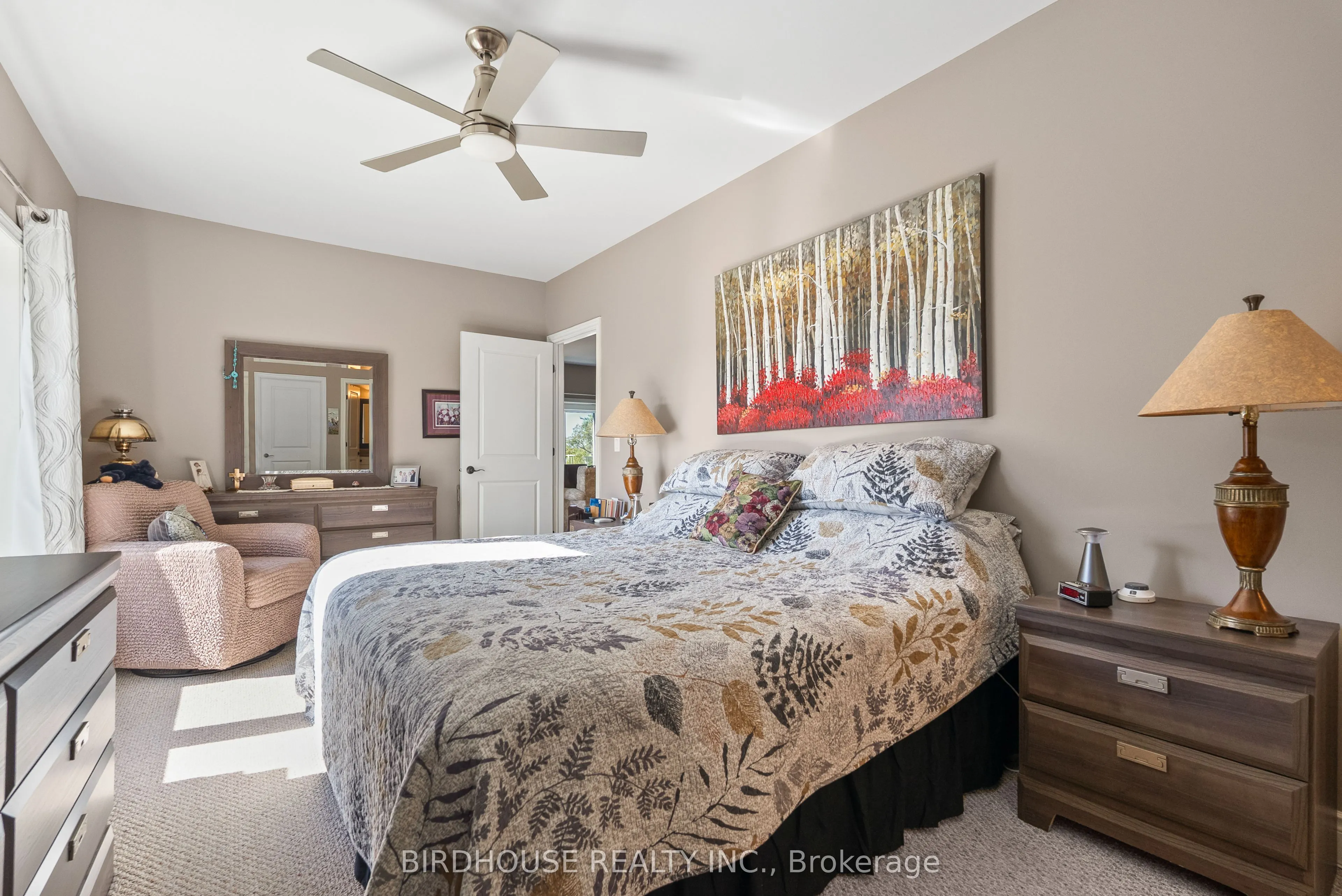 94 Francis Street W, #301