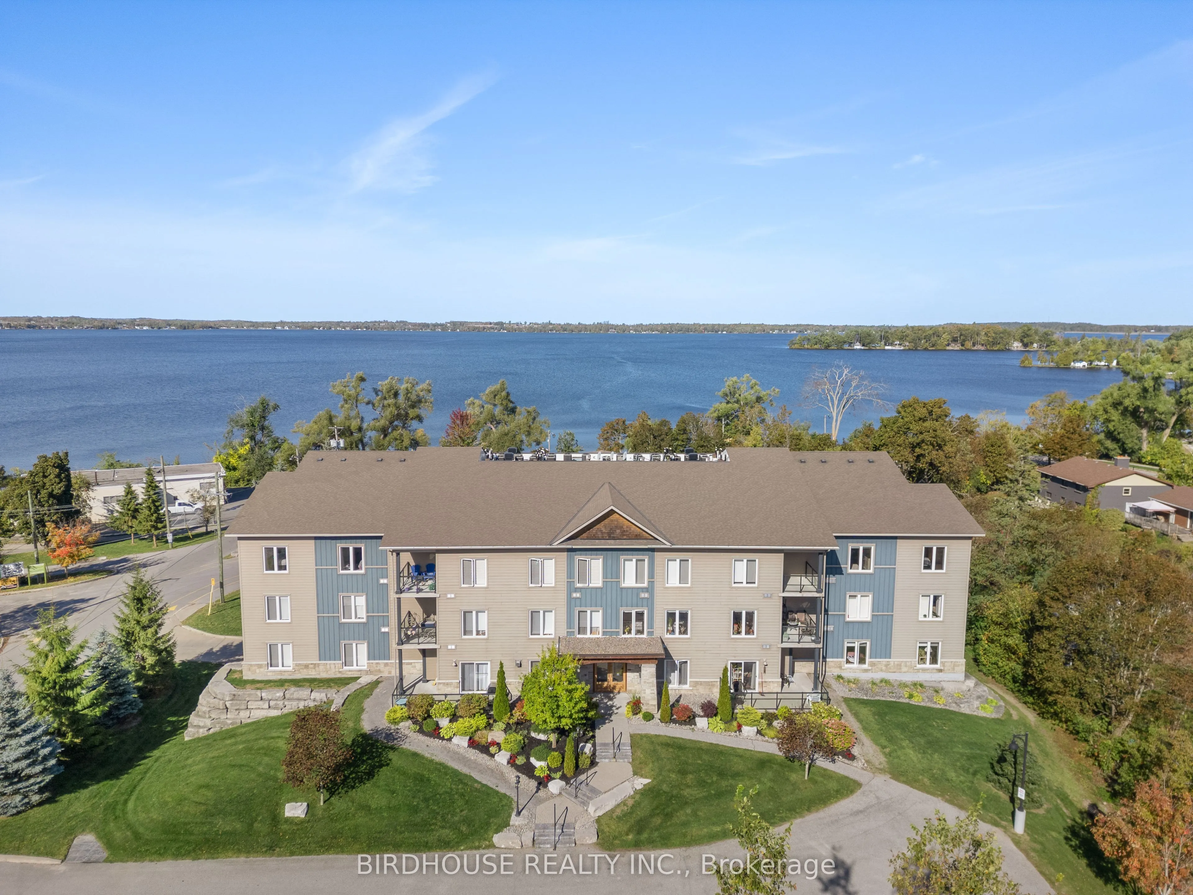 94 Francis Street W, #301