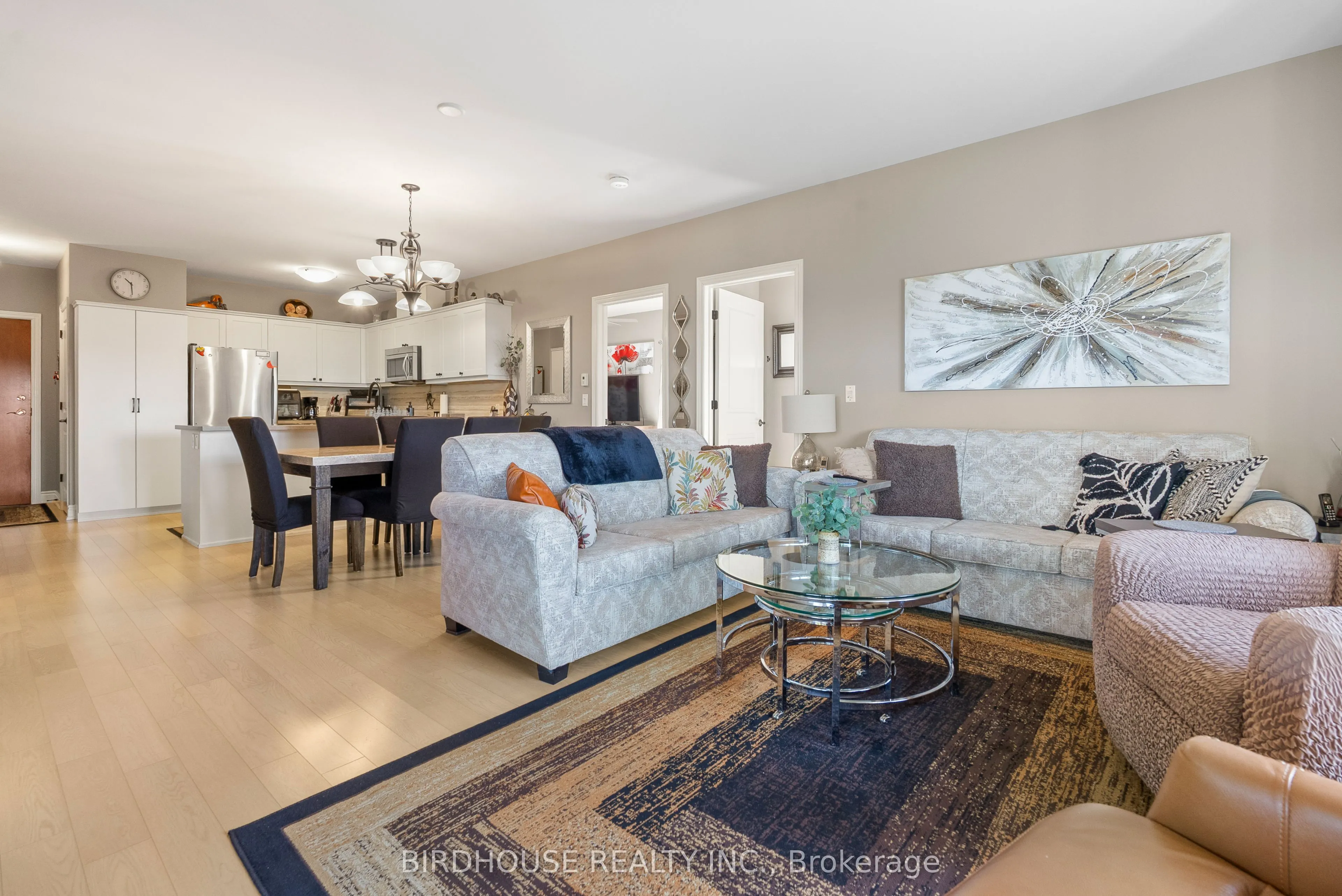 94 Francis Street W, #301