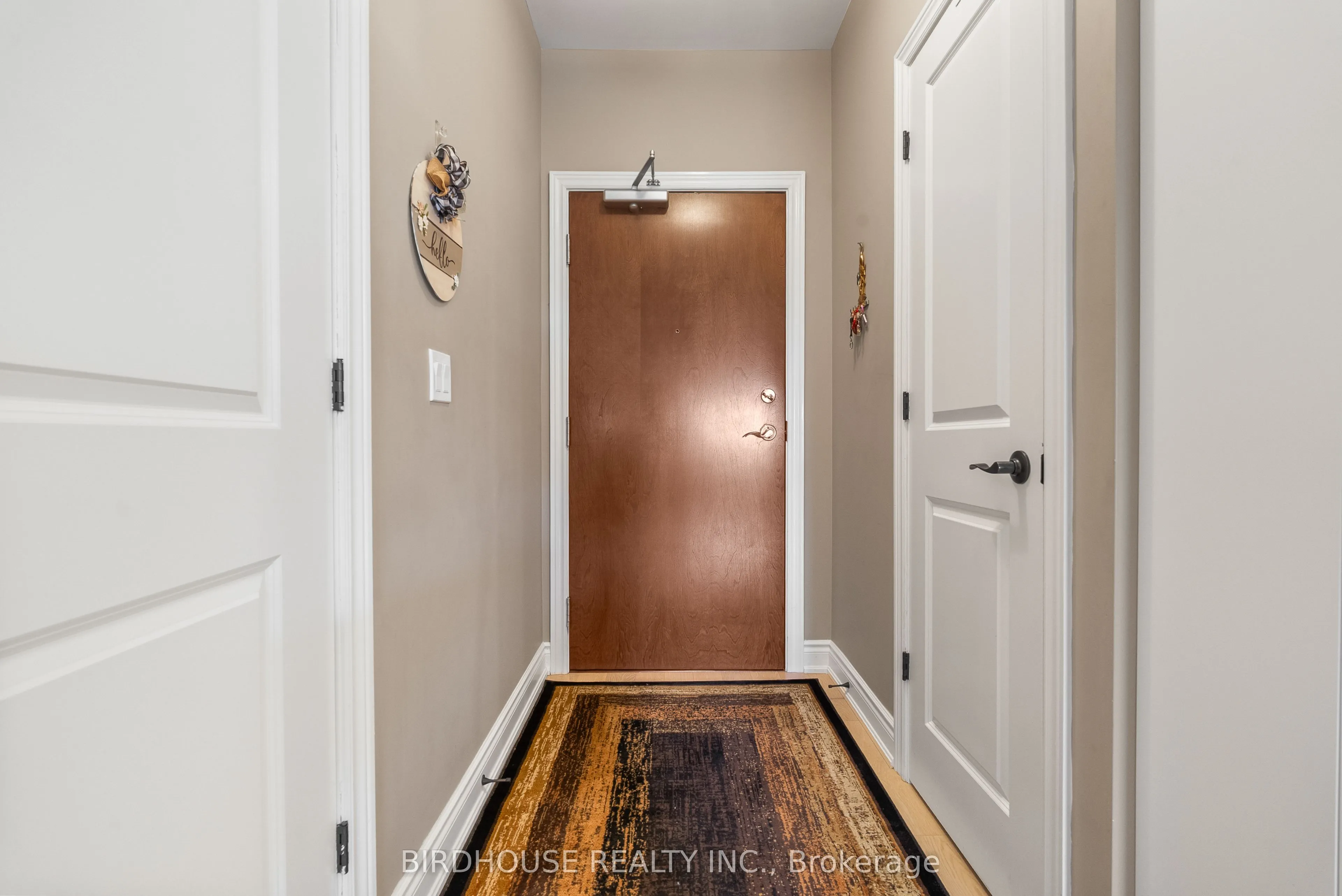 94 Francis Street W, #301