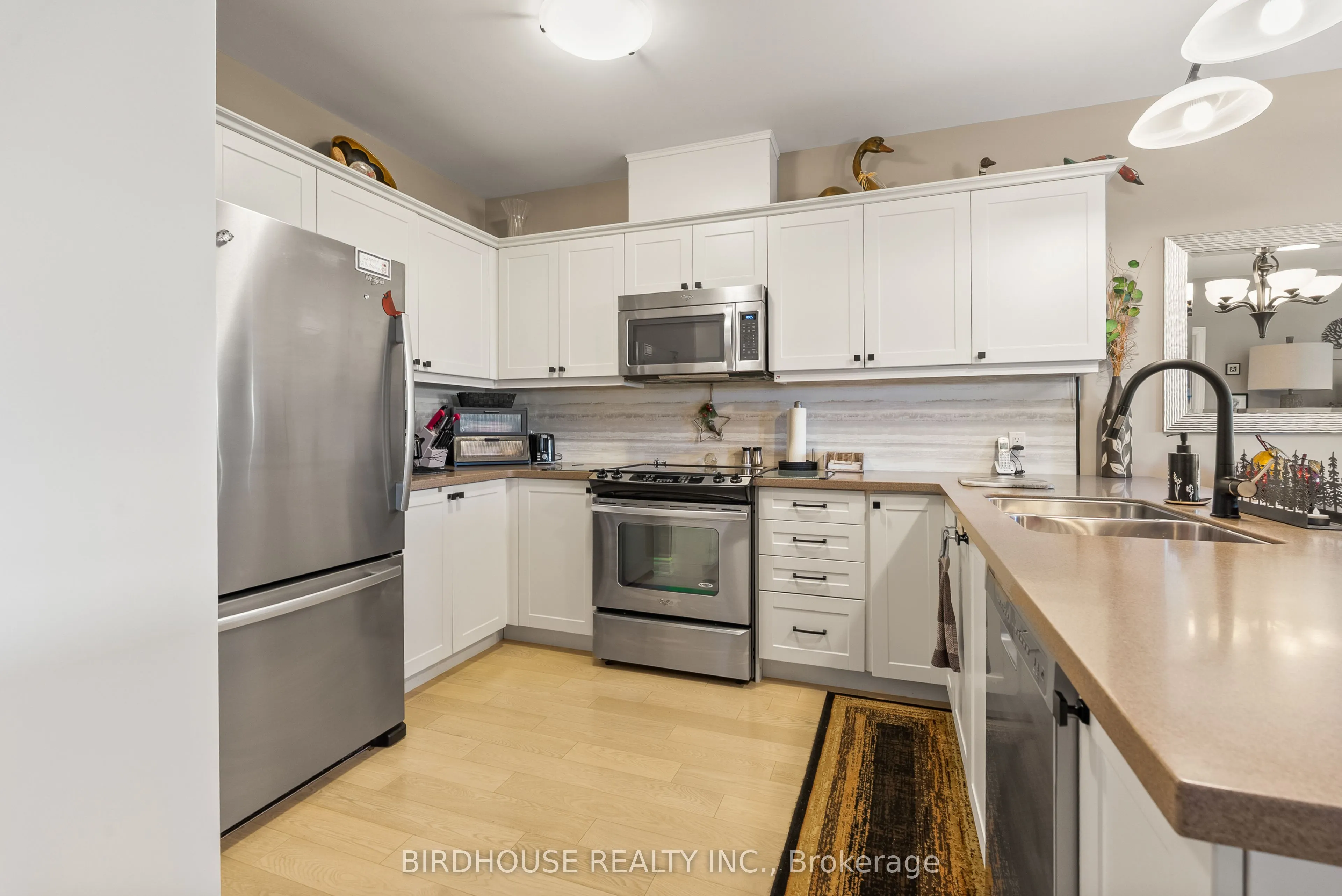 94 Francis Street W, #301