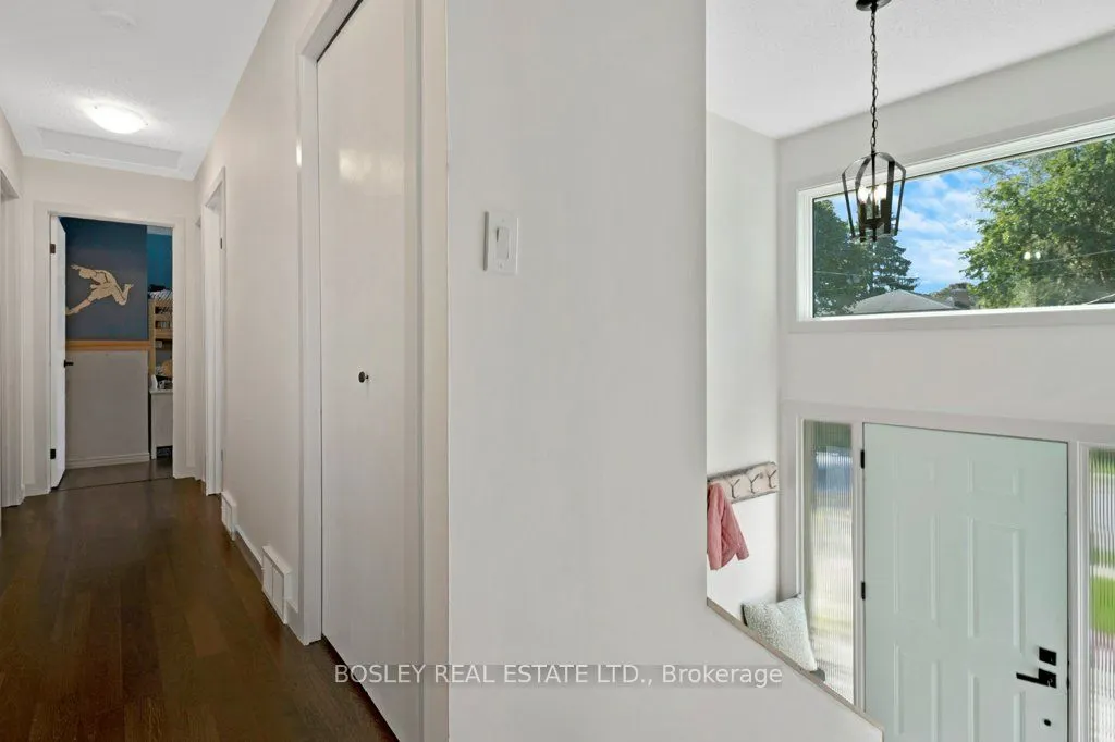 5 Lowell Street N