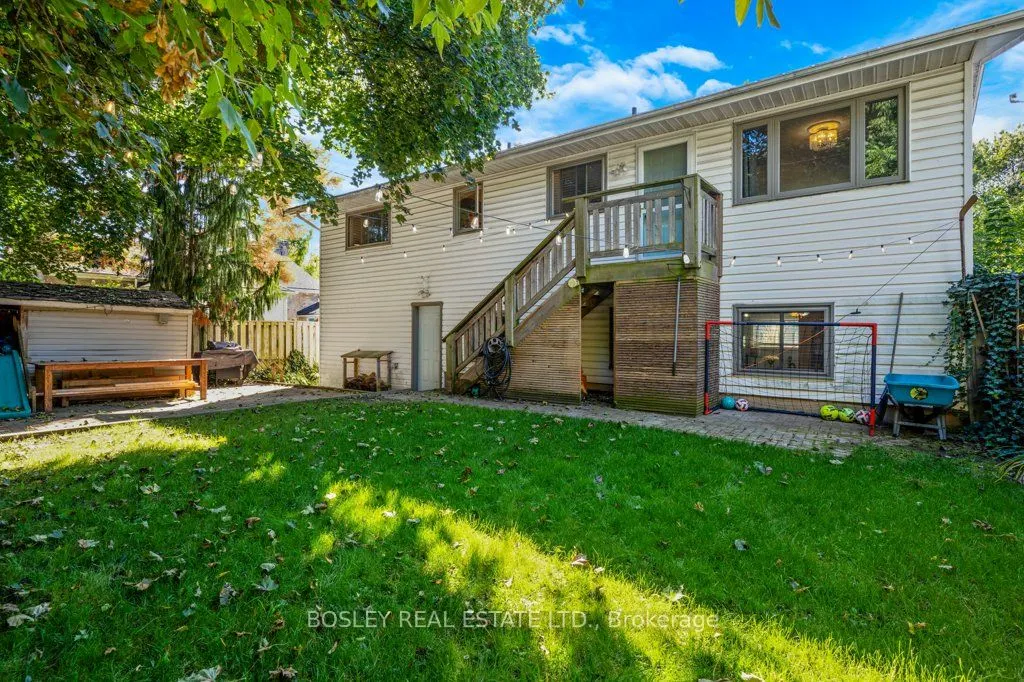 5 Lowell Street N
