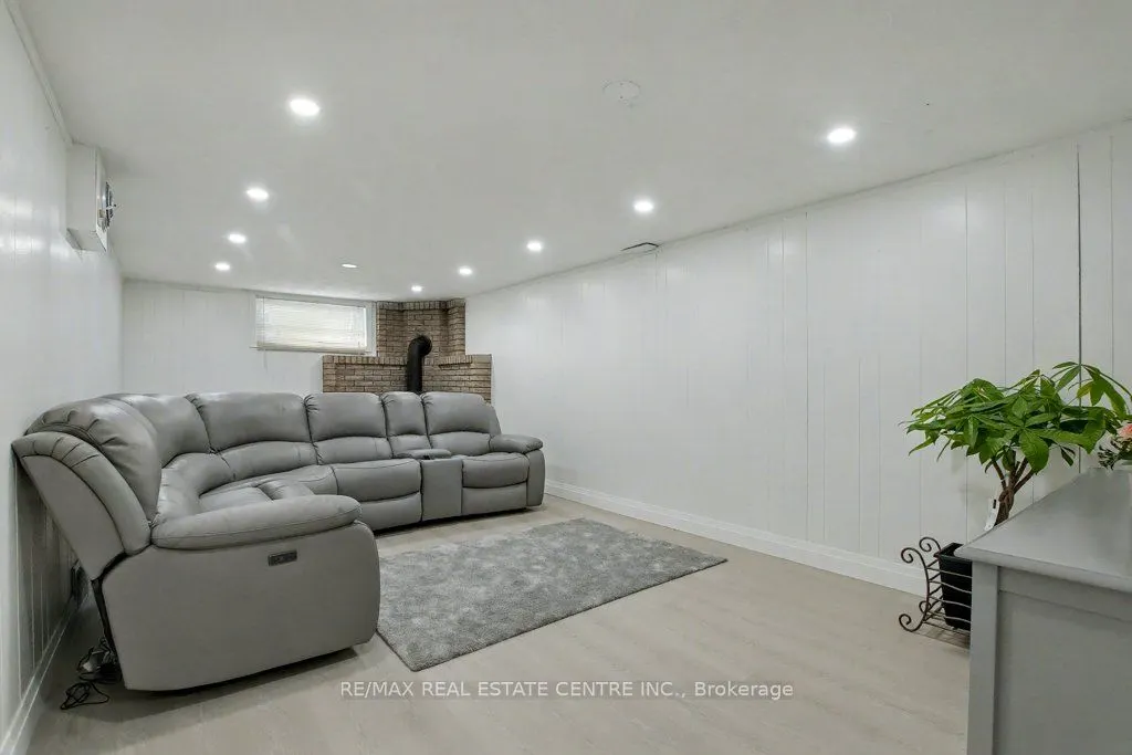 40 Tara Court