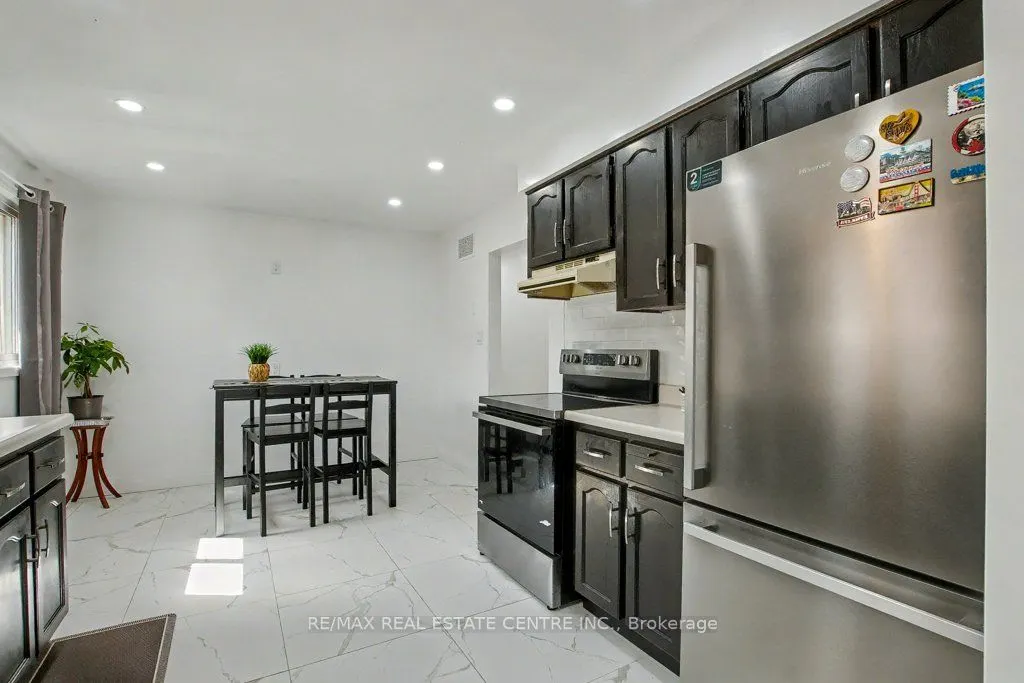 40 Tara Court