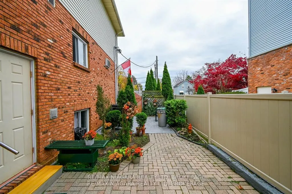 62 Main Street, #2B