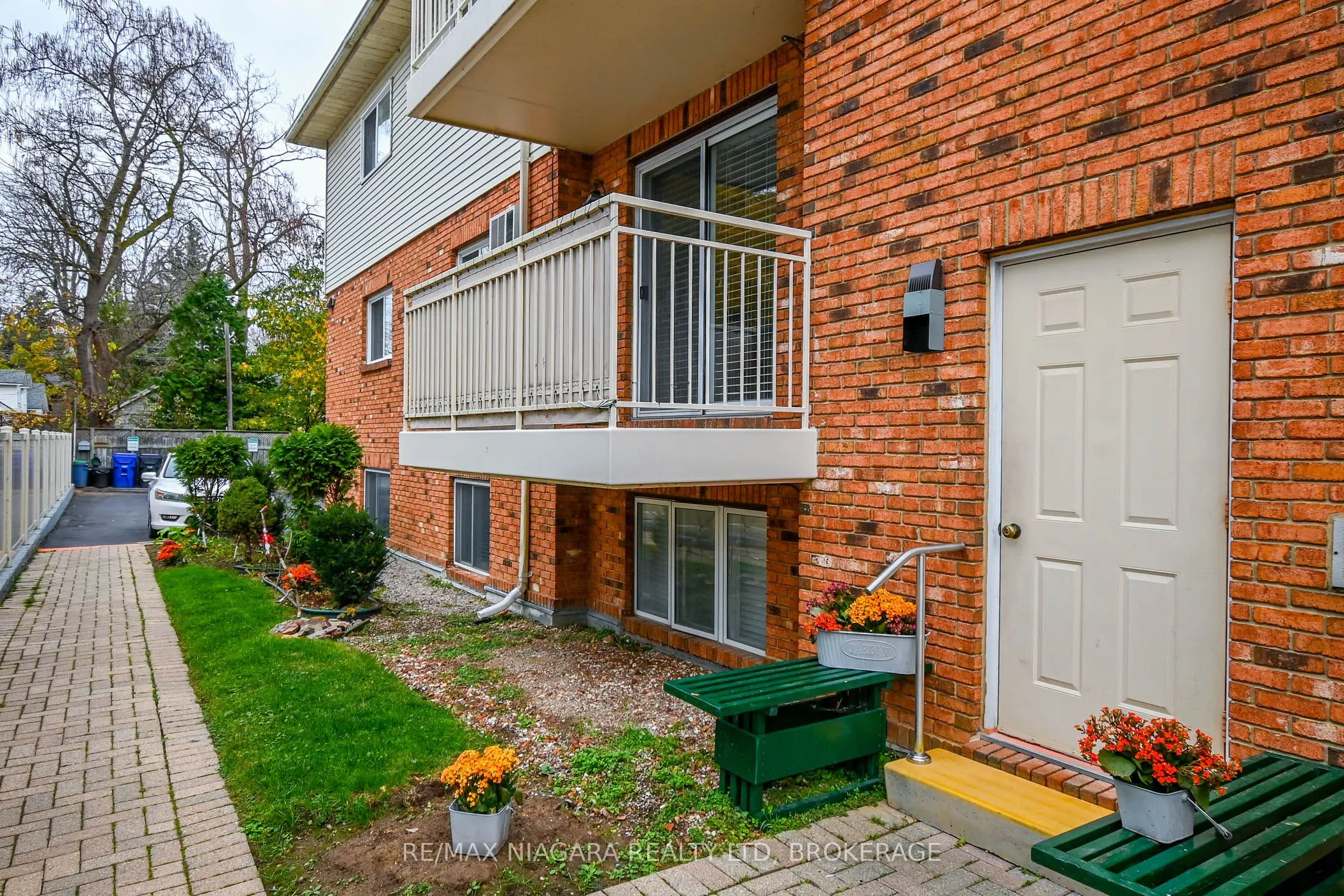 62 Main Street, #2B