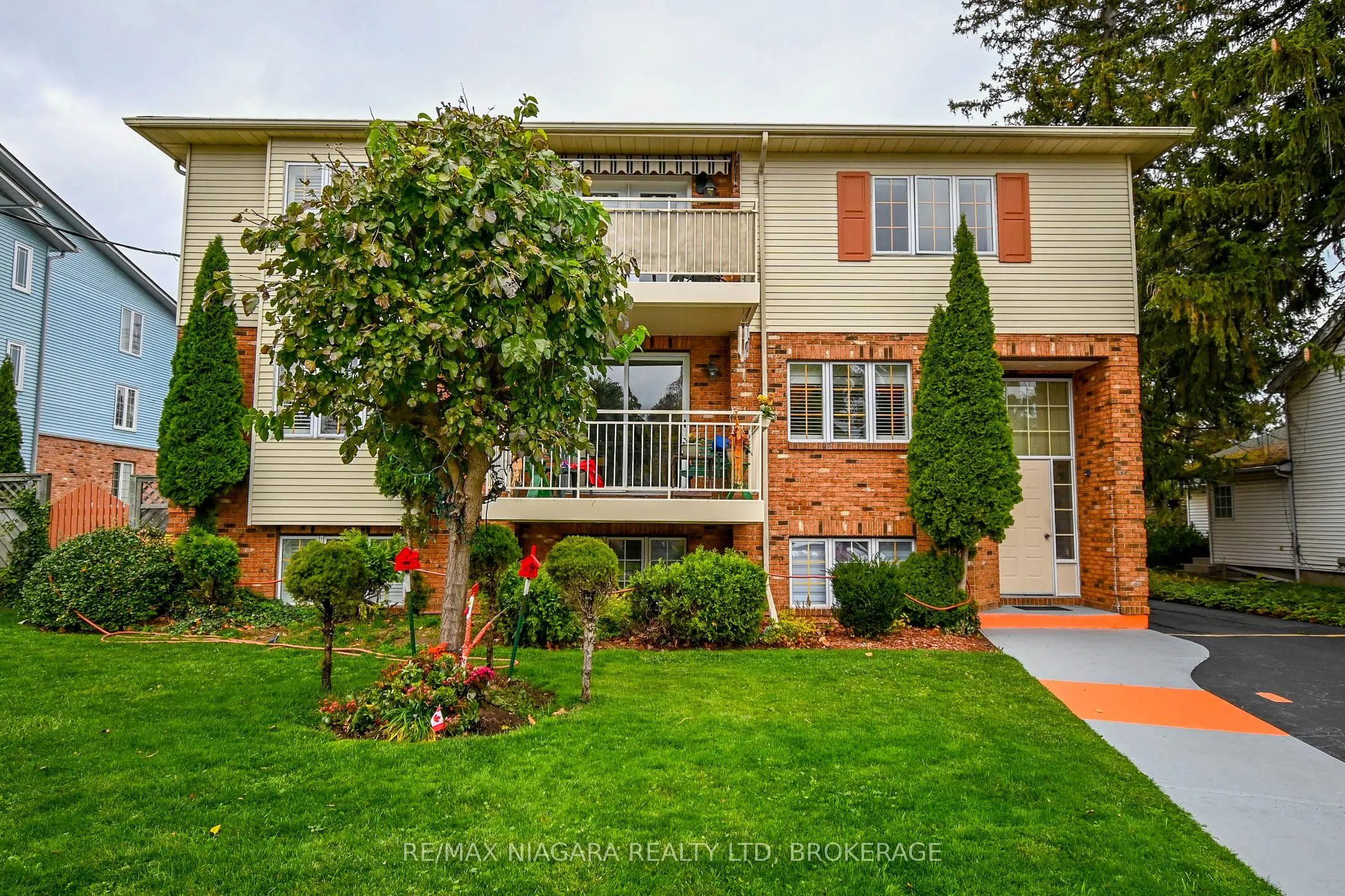 62 Main Street, #2B