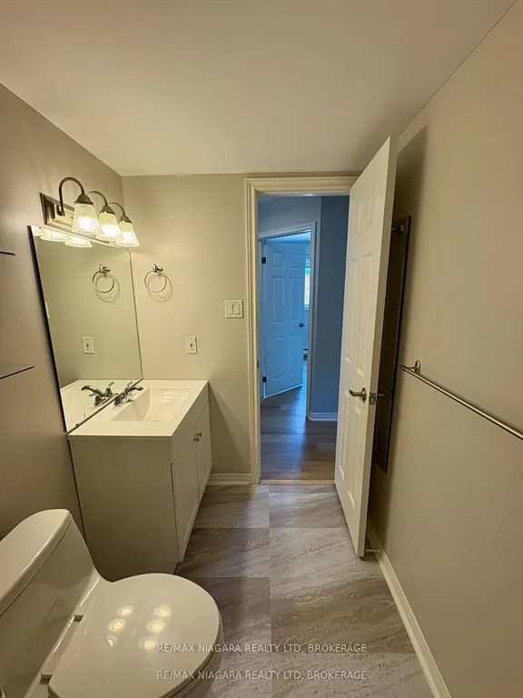 62 Main Street, #2B