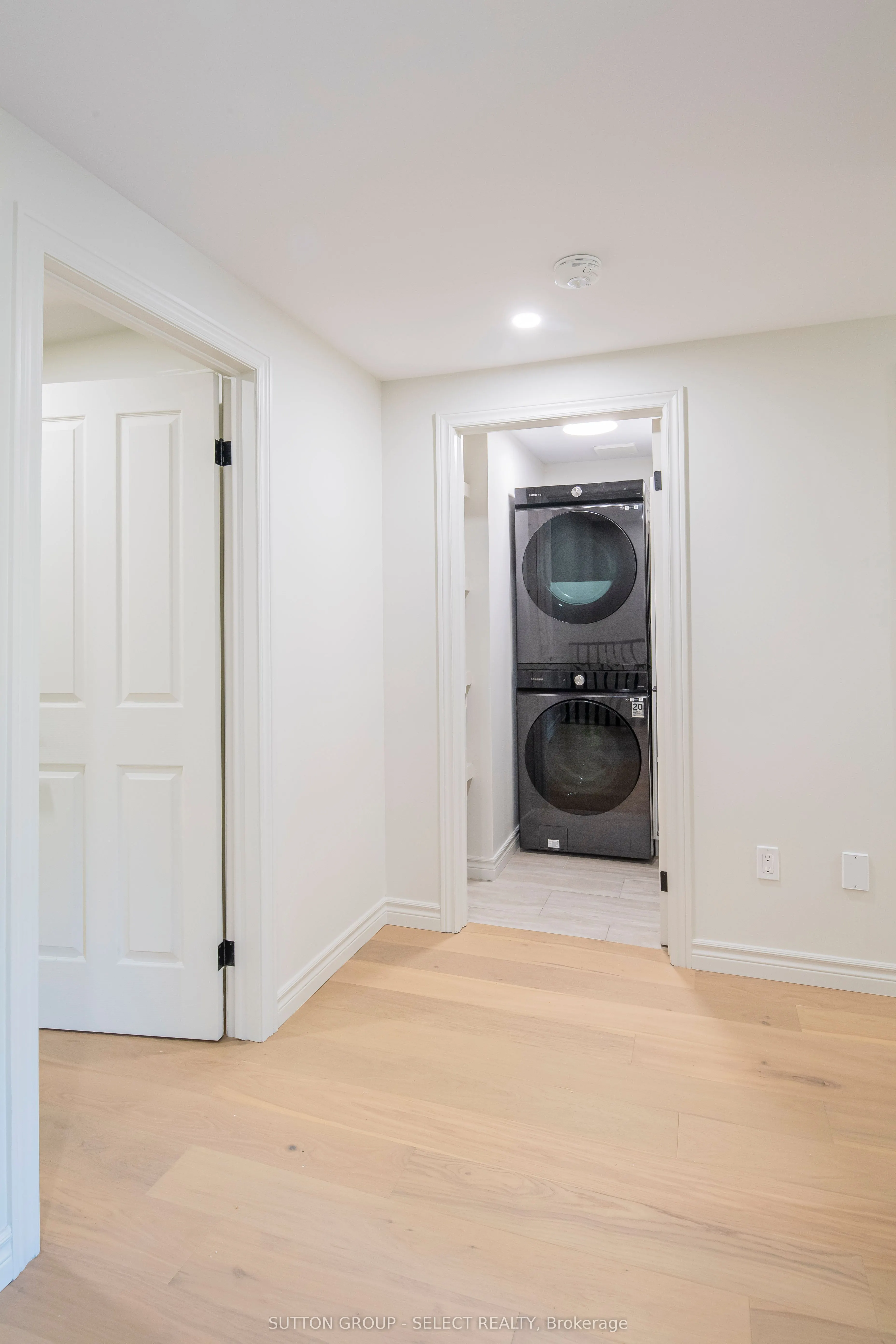 70 Sunnyside Drive, #3