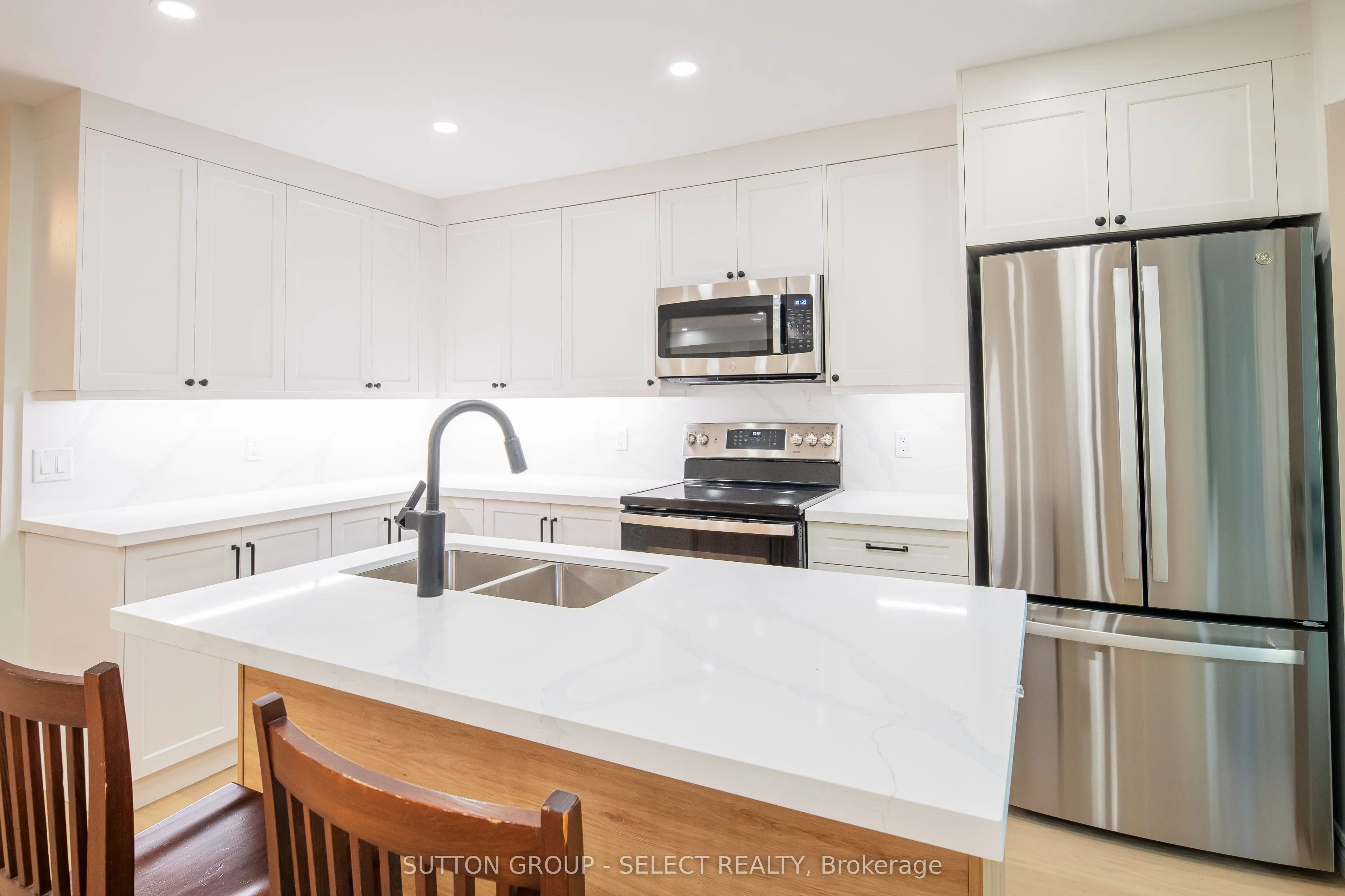 70 Sunnyside Drive, #3