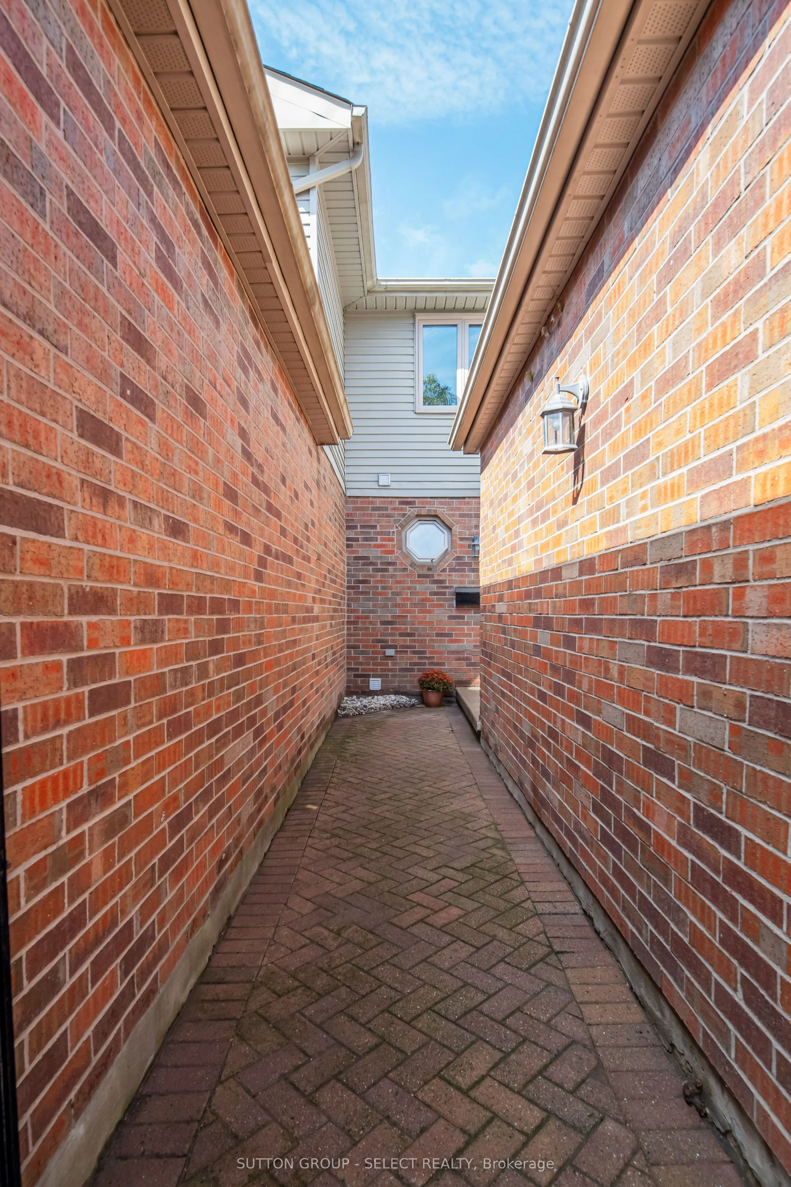 70 Sunnyside Drive, #3