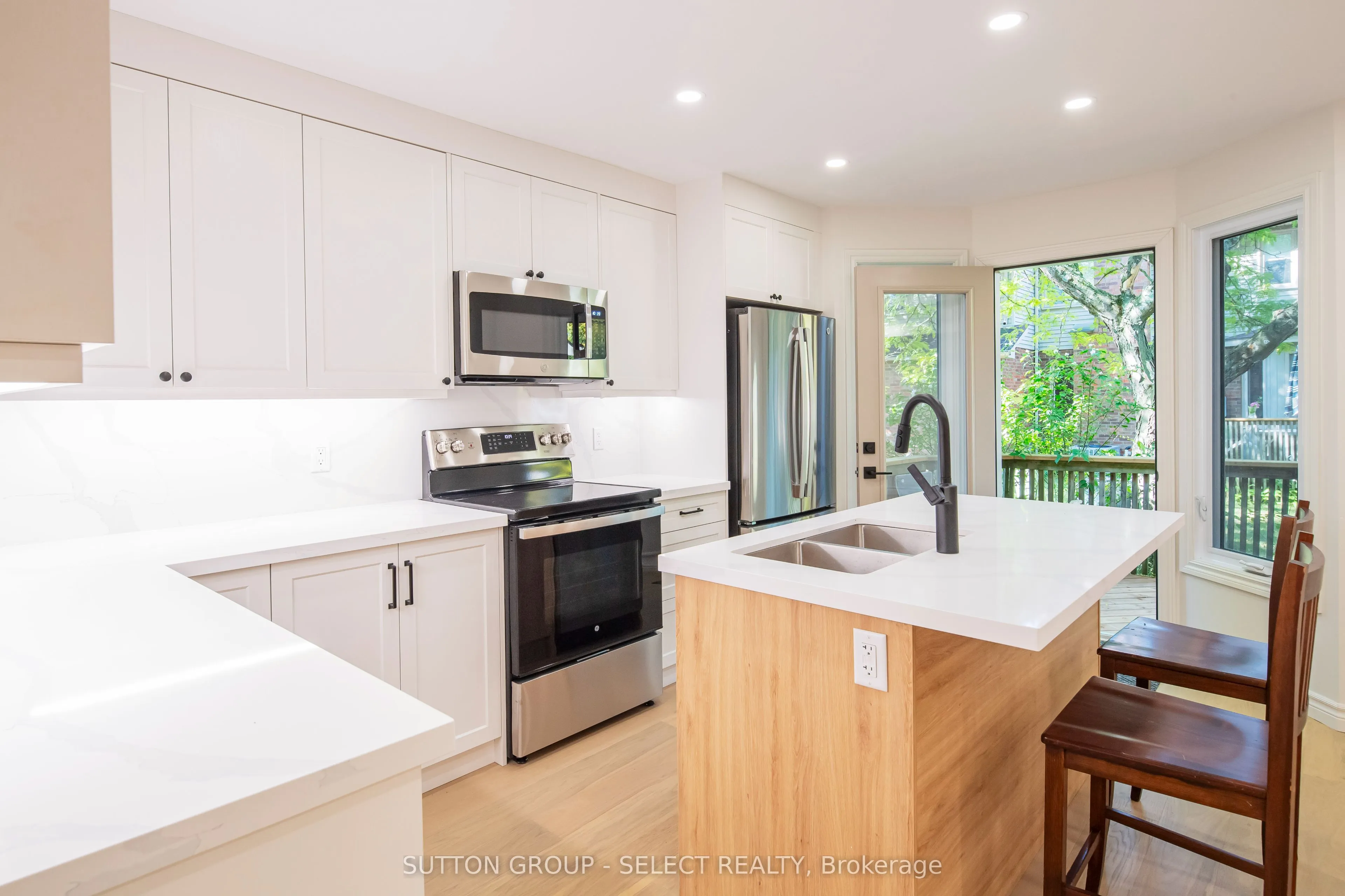 70 Sunnyside Drive, #3