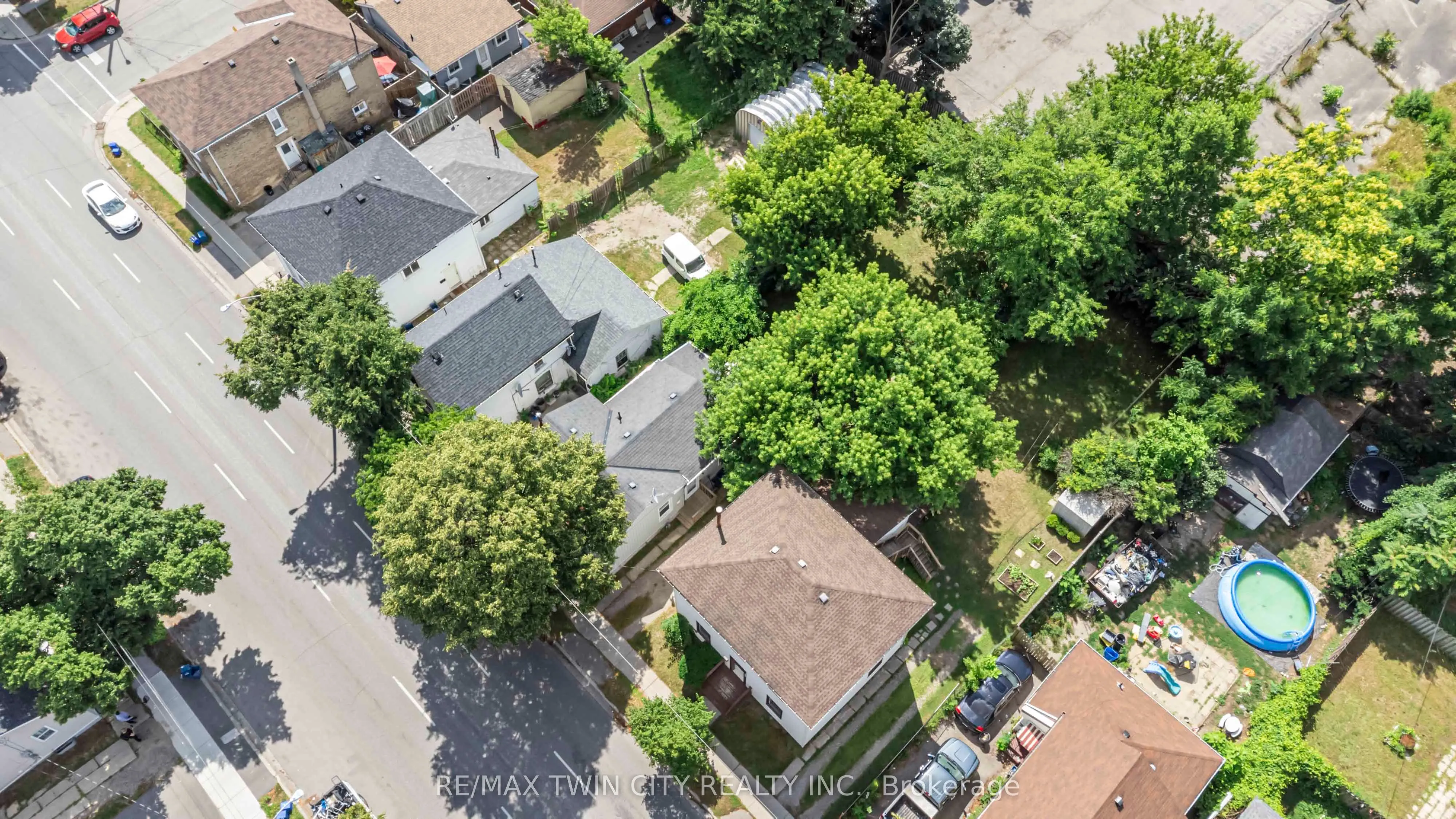 305 Dalhousie Street