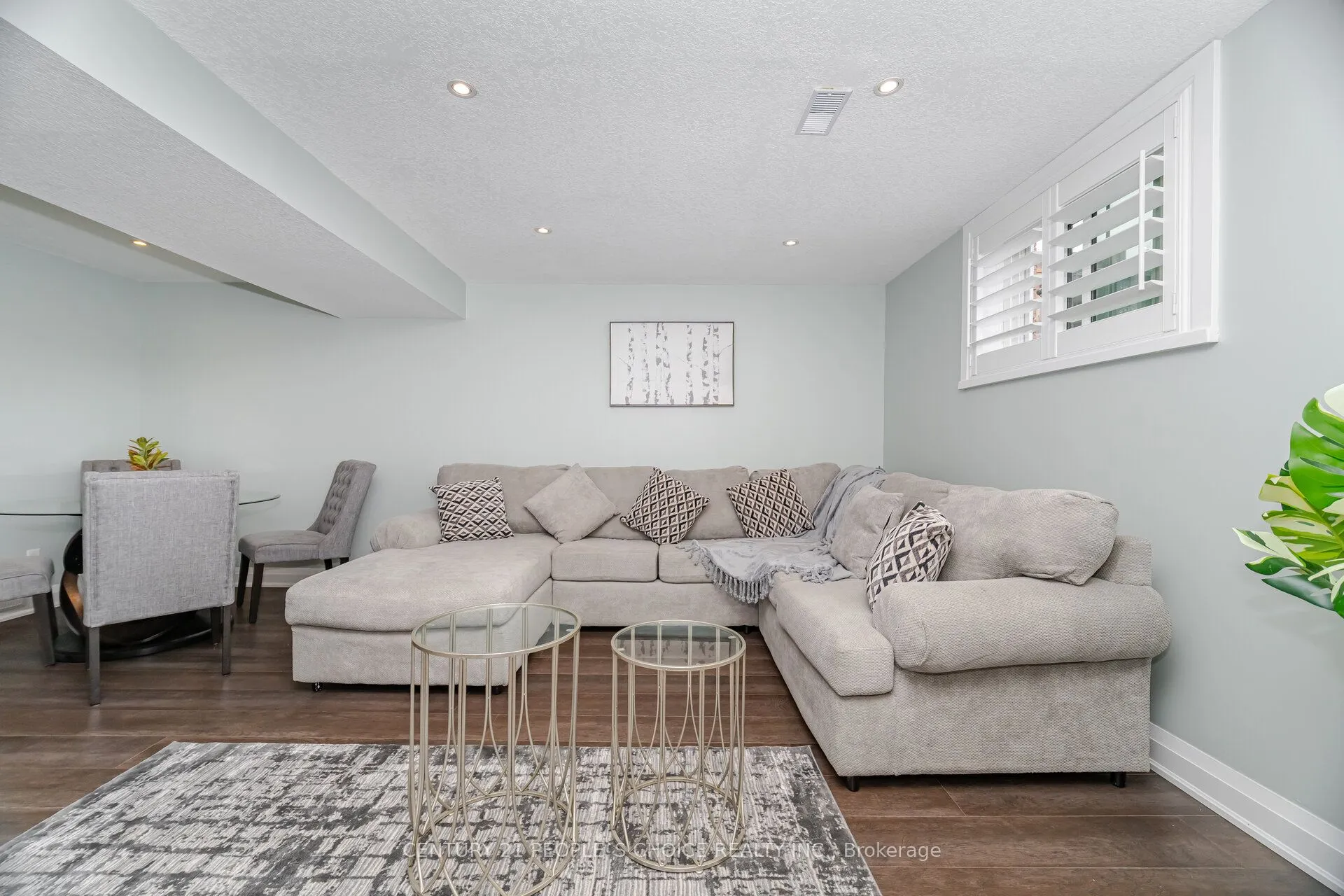 55 Vineberg Drive