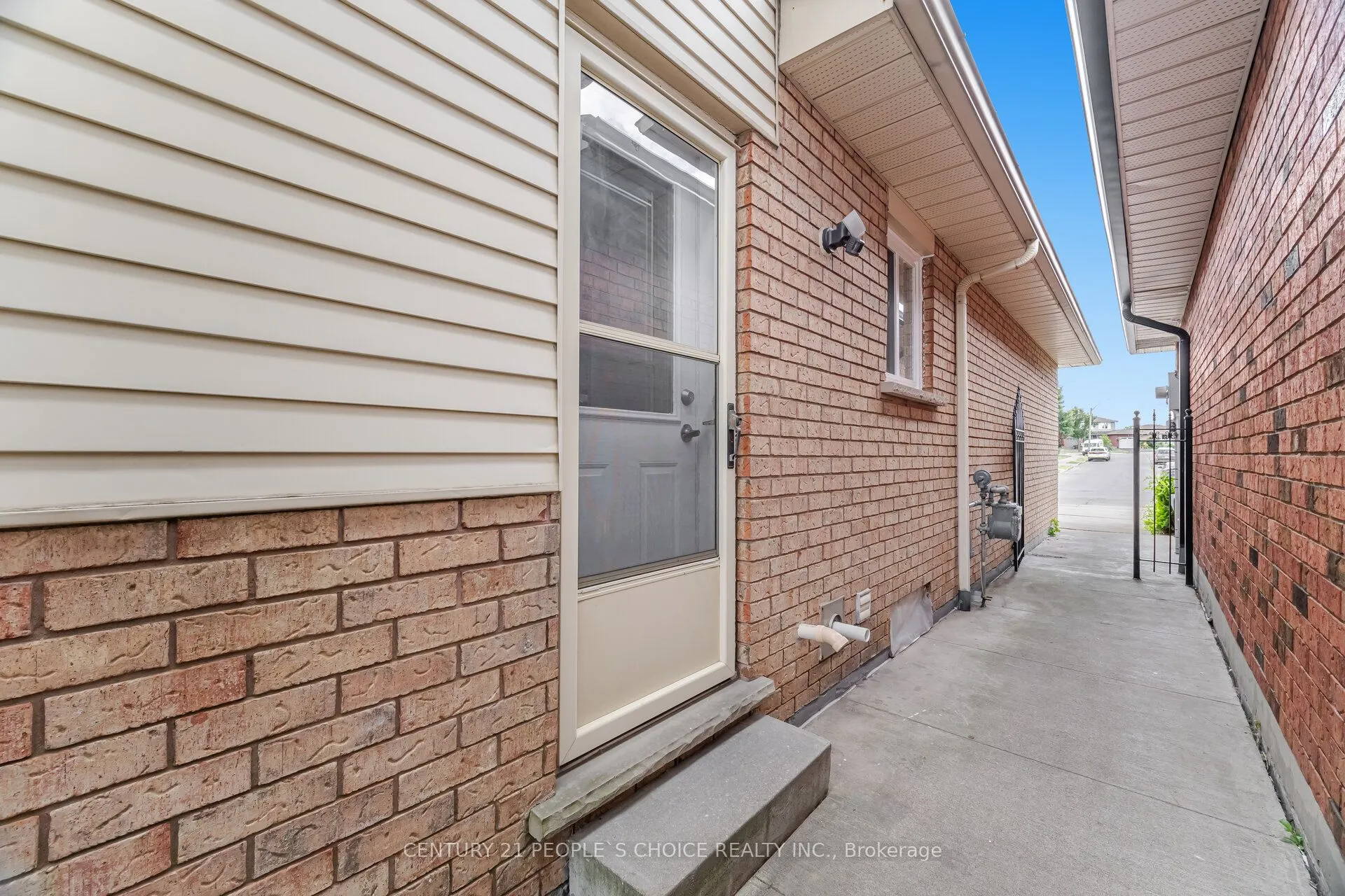 55 Vineberg Drive