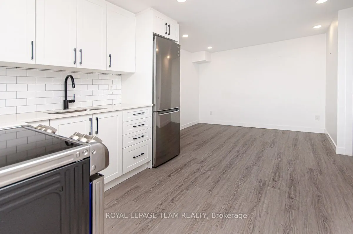 123 CARRUTHERS Avenue, #B