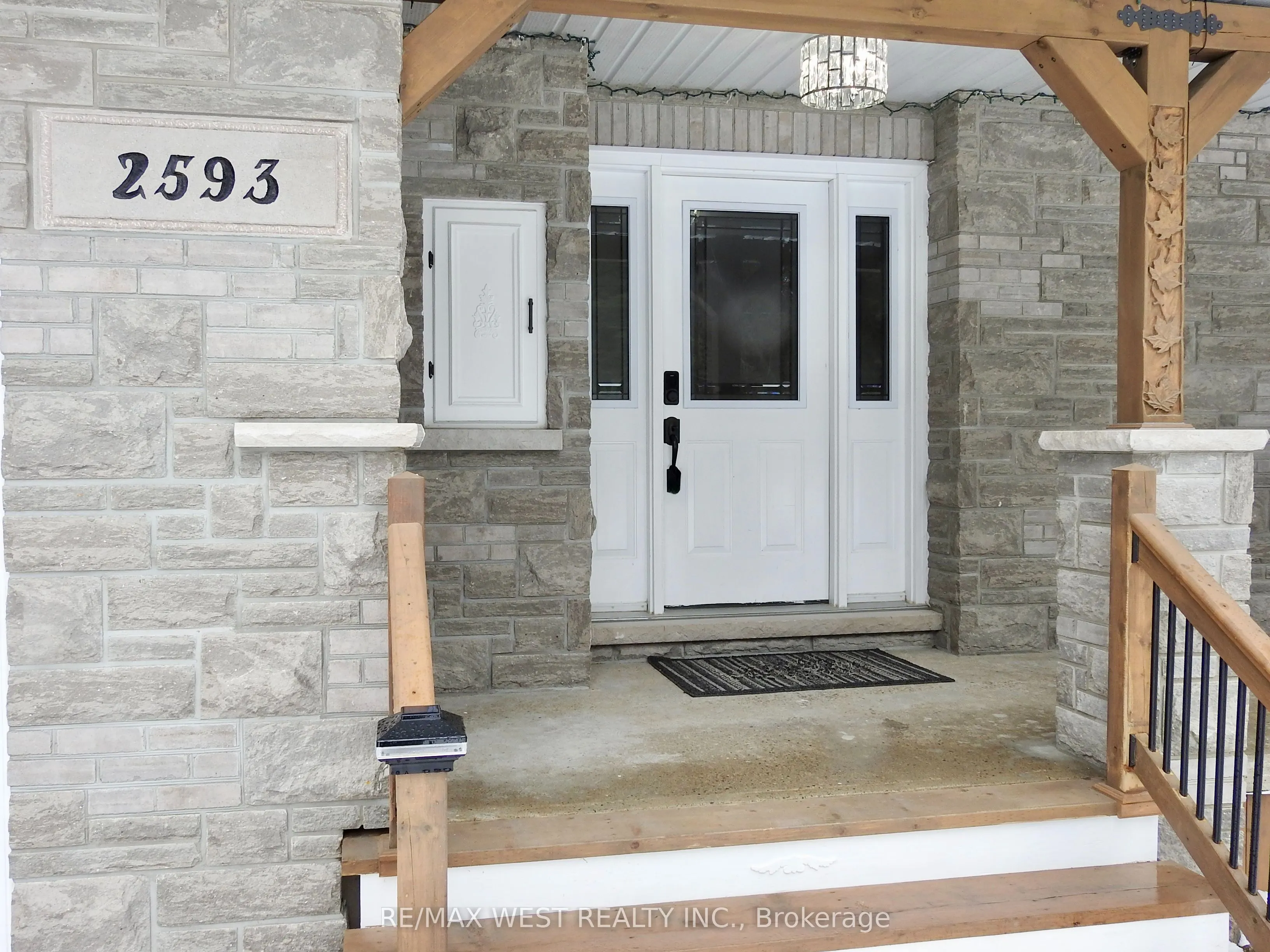 2593 Alsace Road