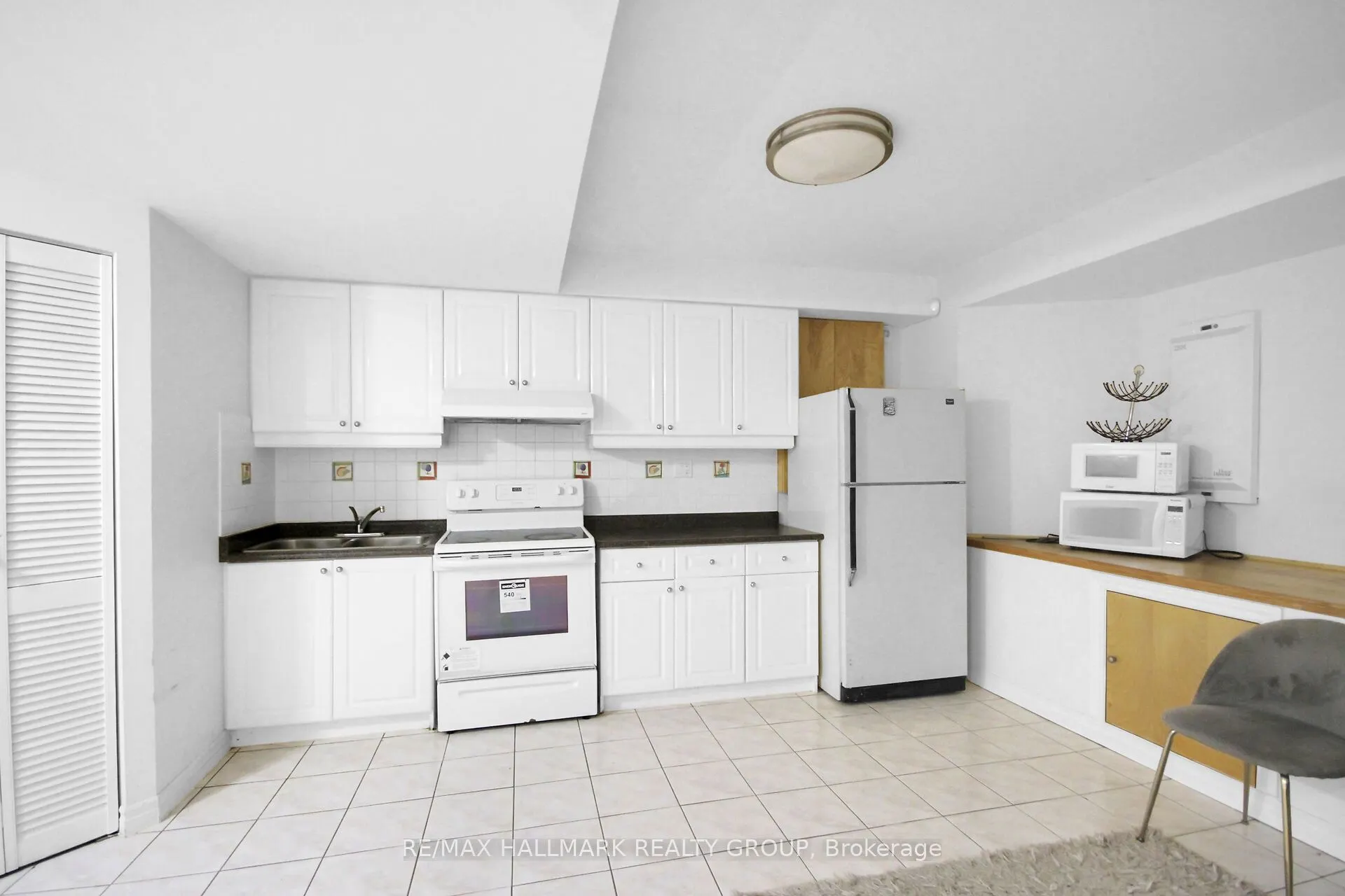 206 Annapolis Circle