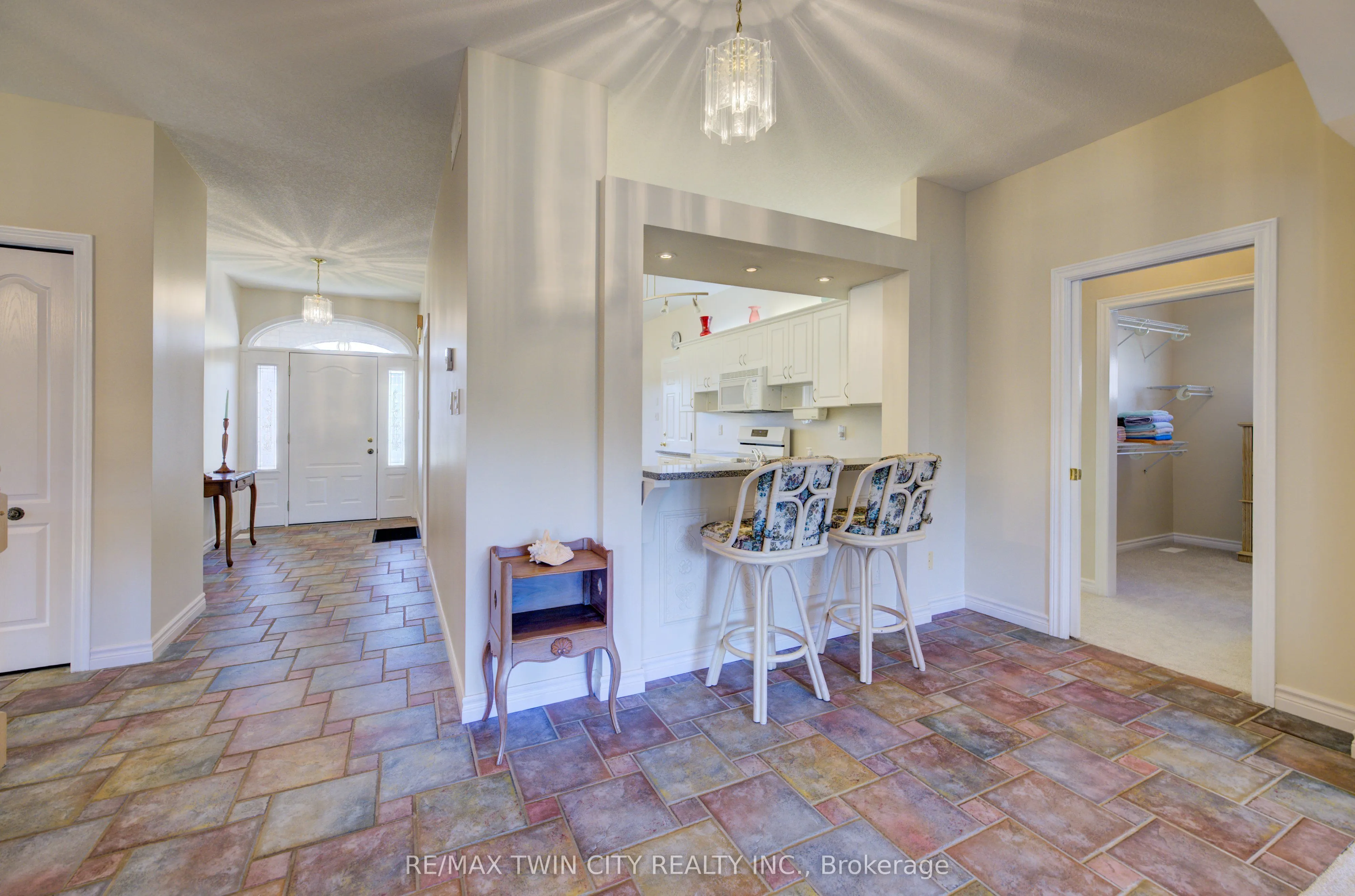 430 Caryndale Drive