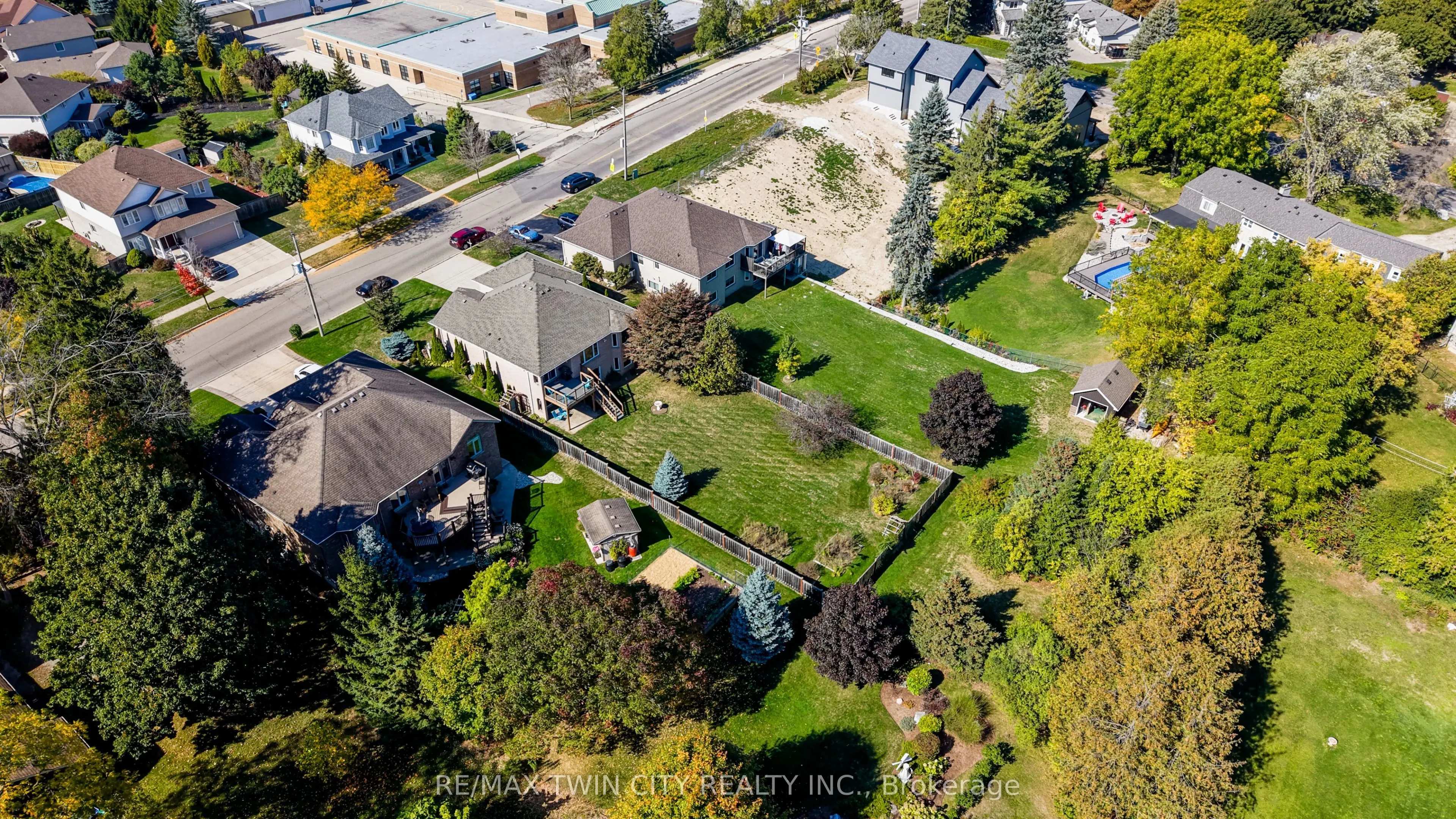430 Caryndale Drive